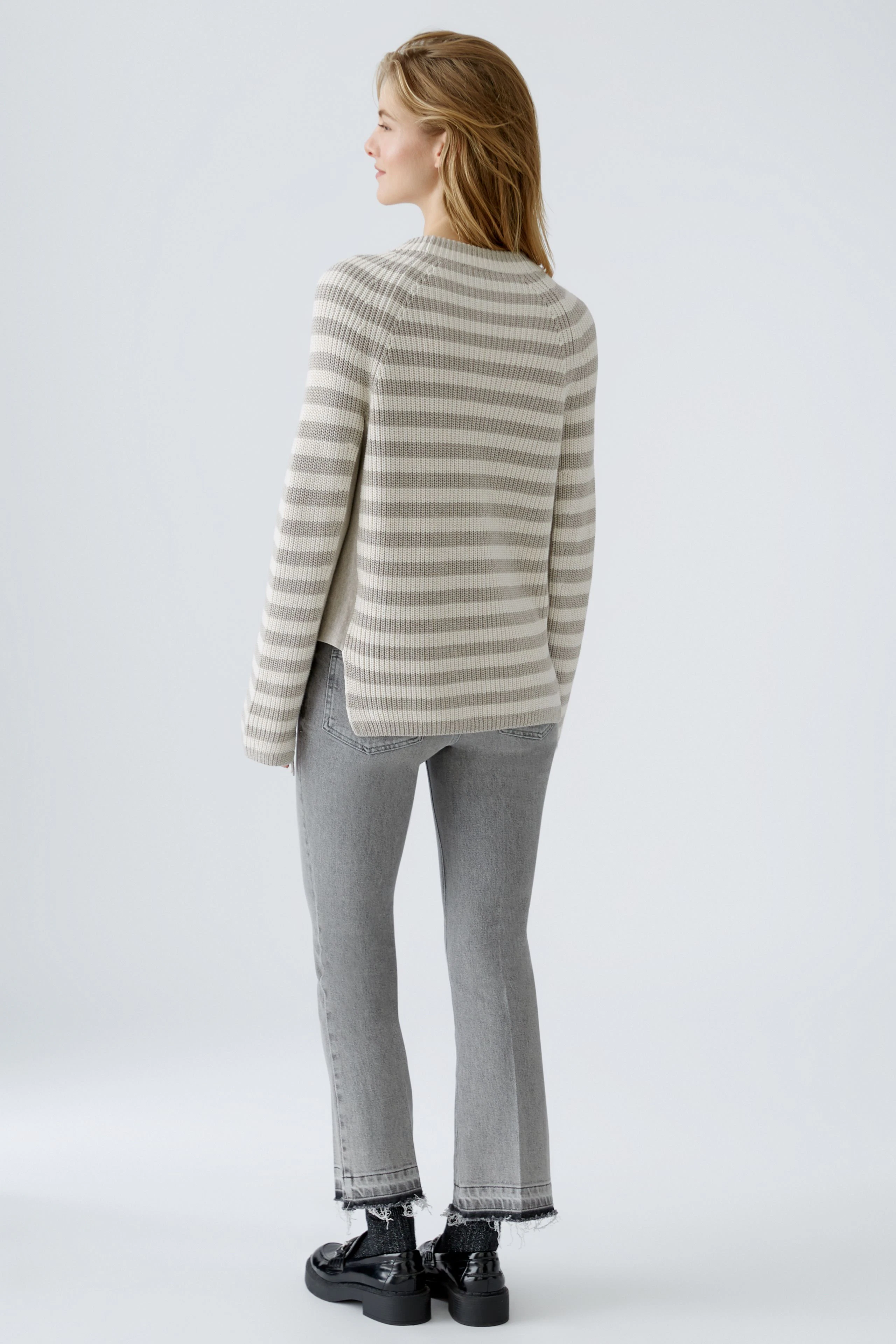 Image 4 of RUBI  Pullover - lightbrown white in lightbrown white | Oui