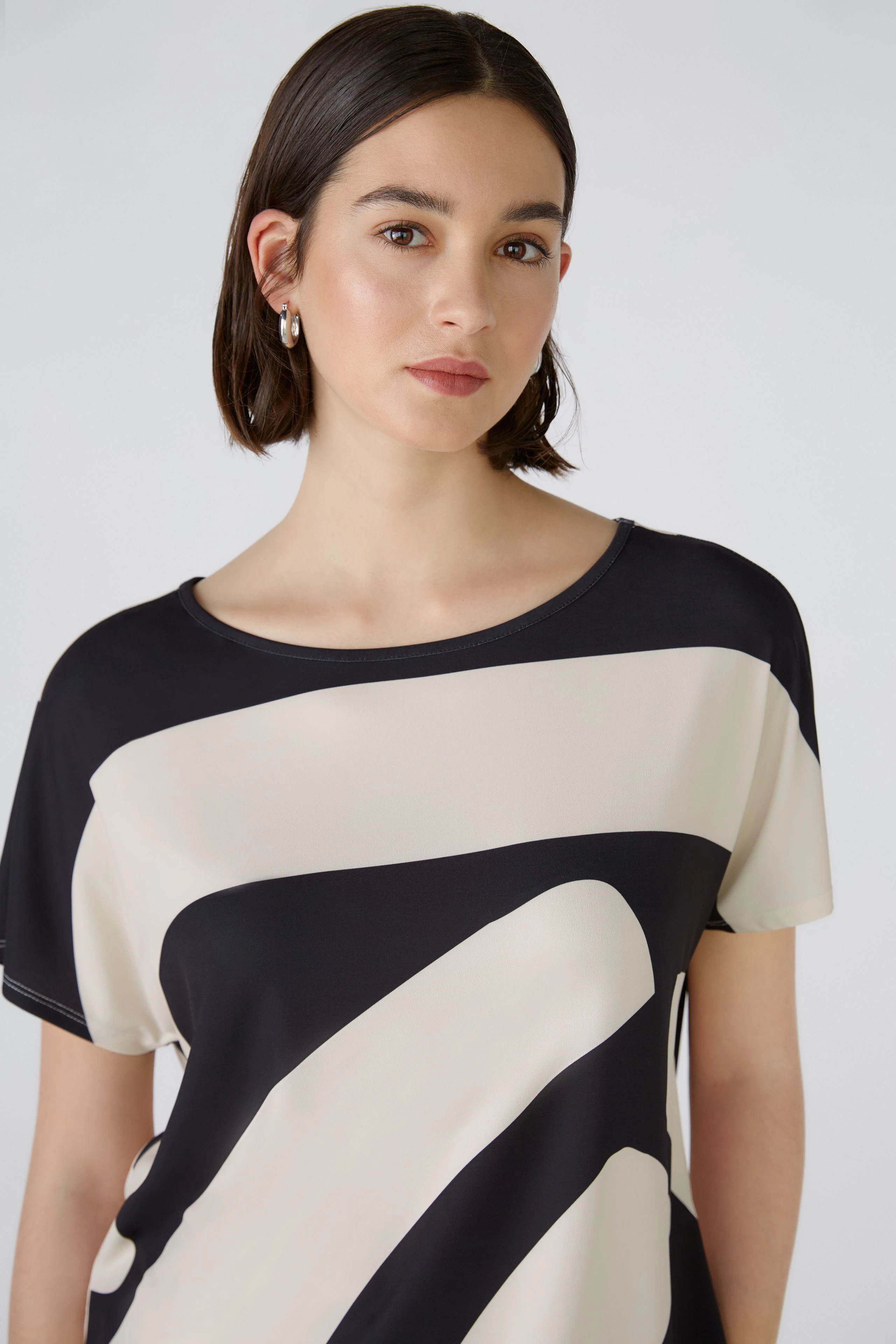 Image 4 of Blouse - black offwhite in black offwhite | Oui