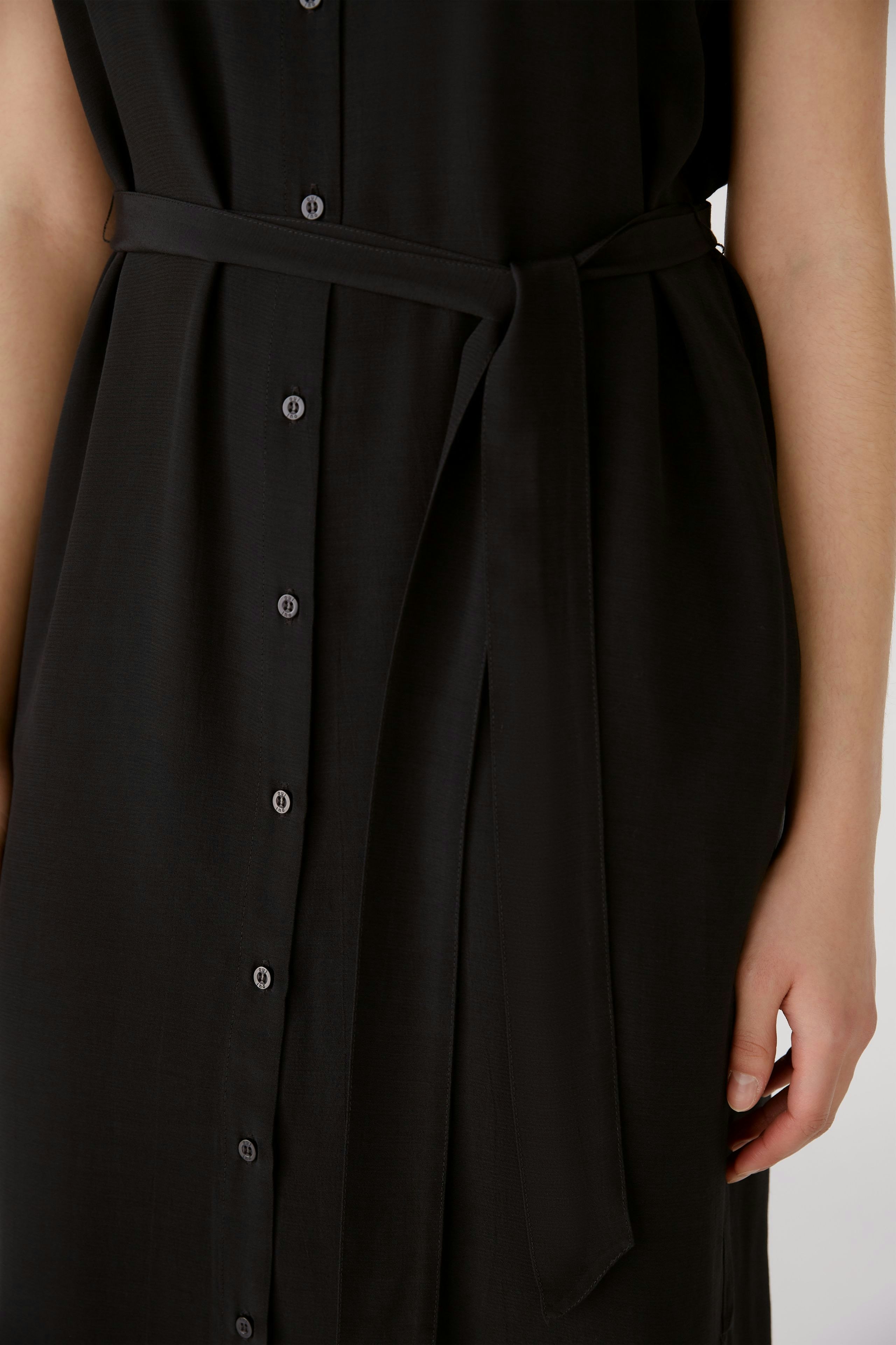 Bild 5 von Maxi dress - black in black | Oui