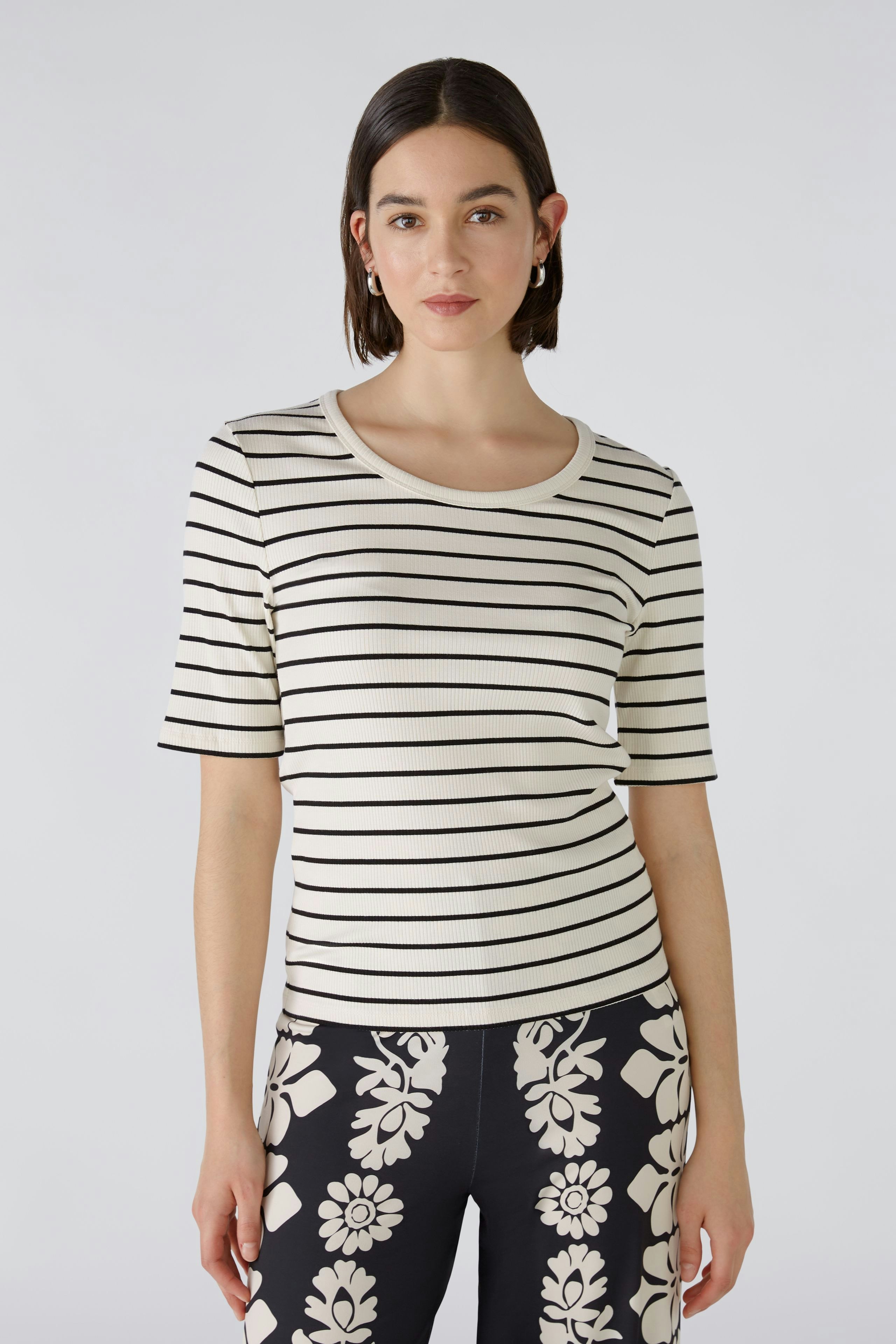 Bild 2 von T-shirt - offwhite black in offwhite black | Oui