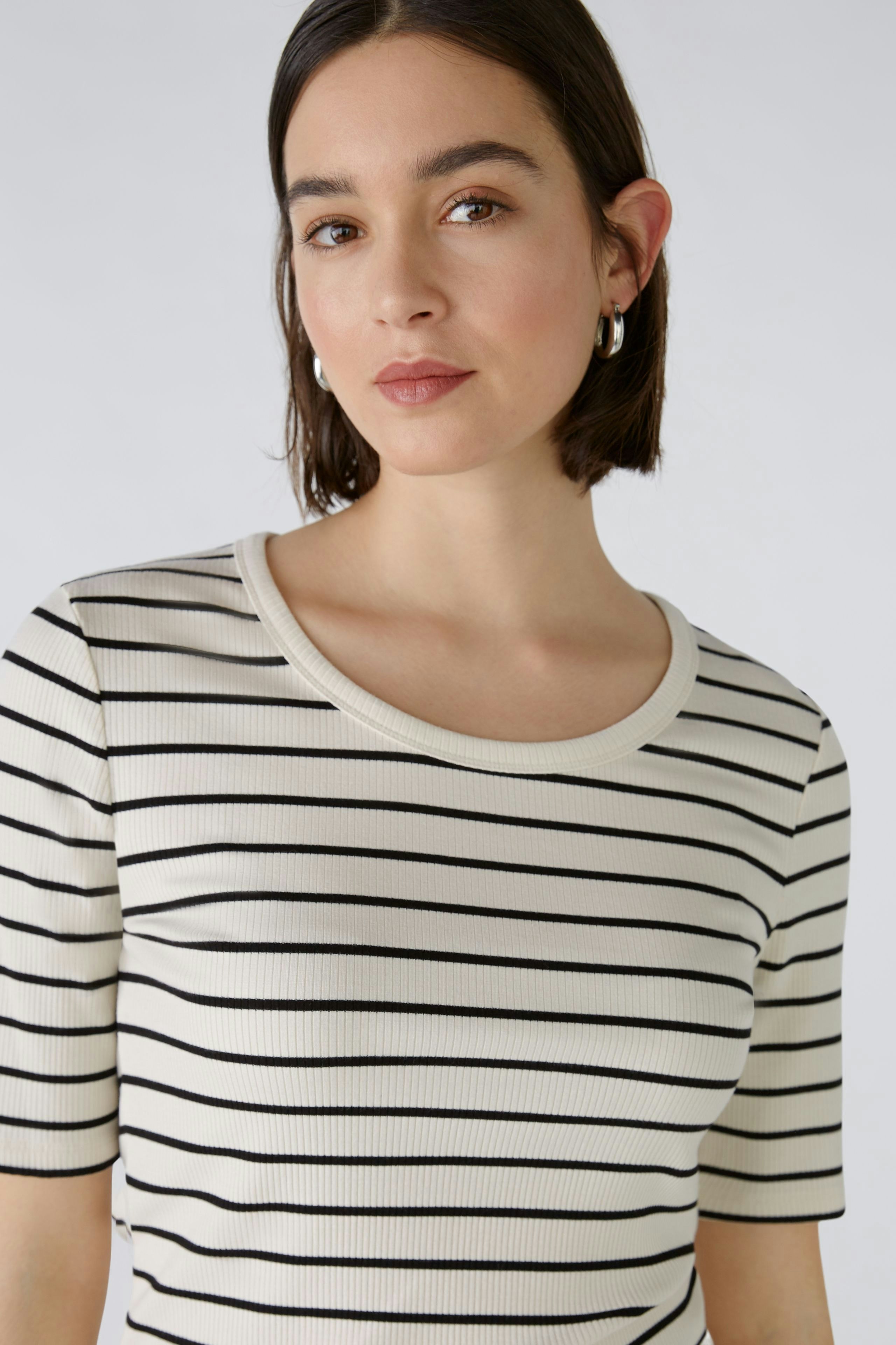 Bild 4 von T-shirt - offwhite black in offwhite black | Oui