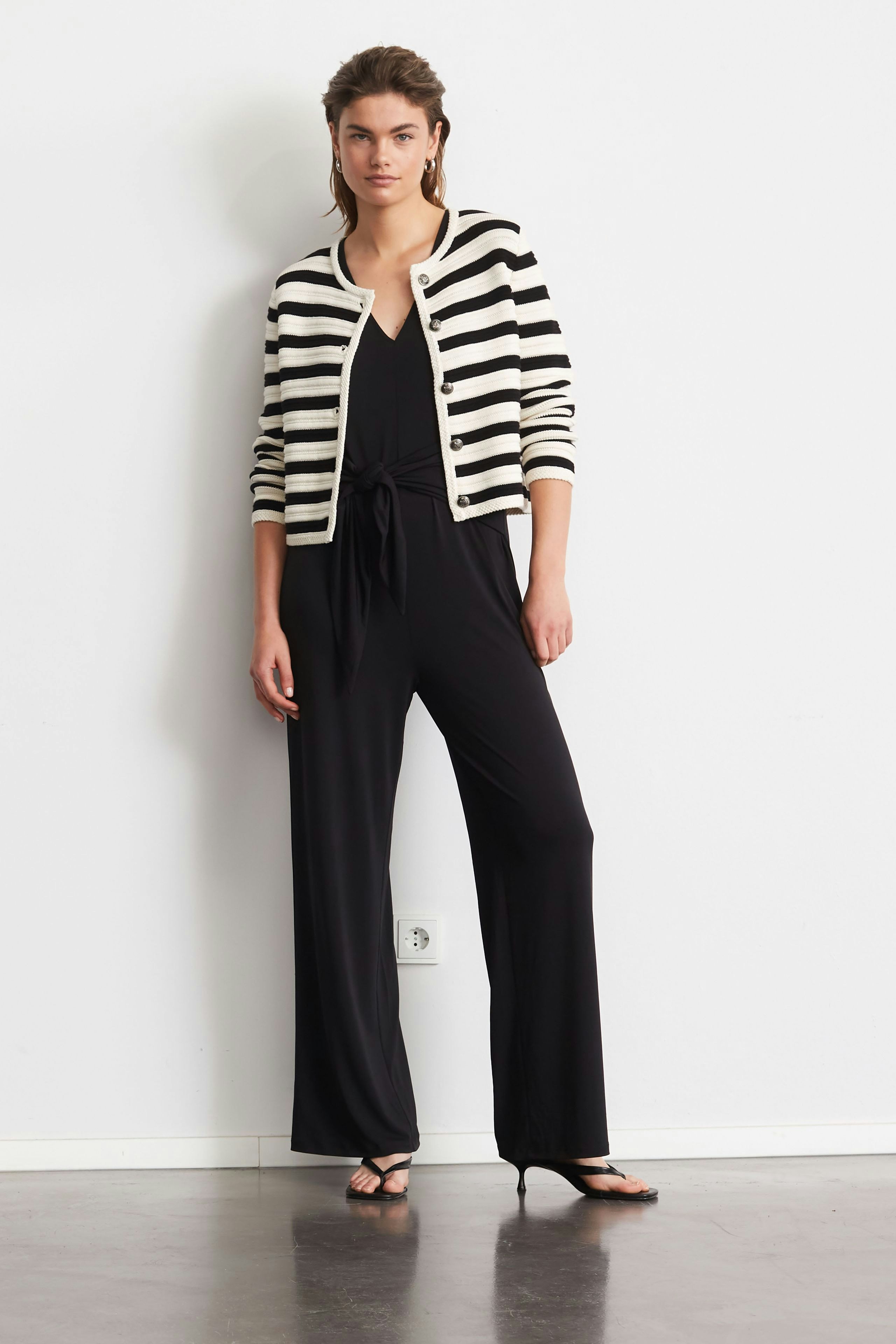 Bild 7 von Jumpsuit - black in black | Oui