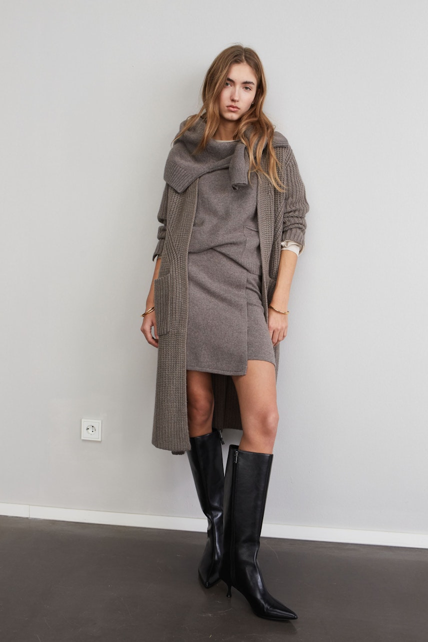 Bild 5 von Knitted skirt - smoky taupe in smoky taupe | Oui