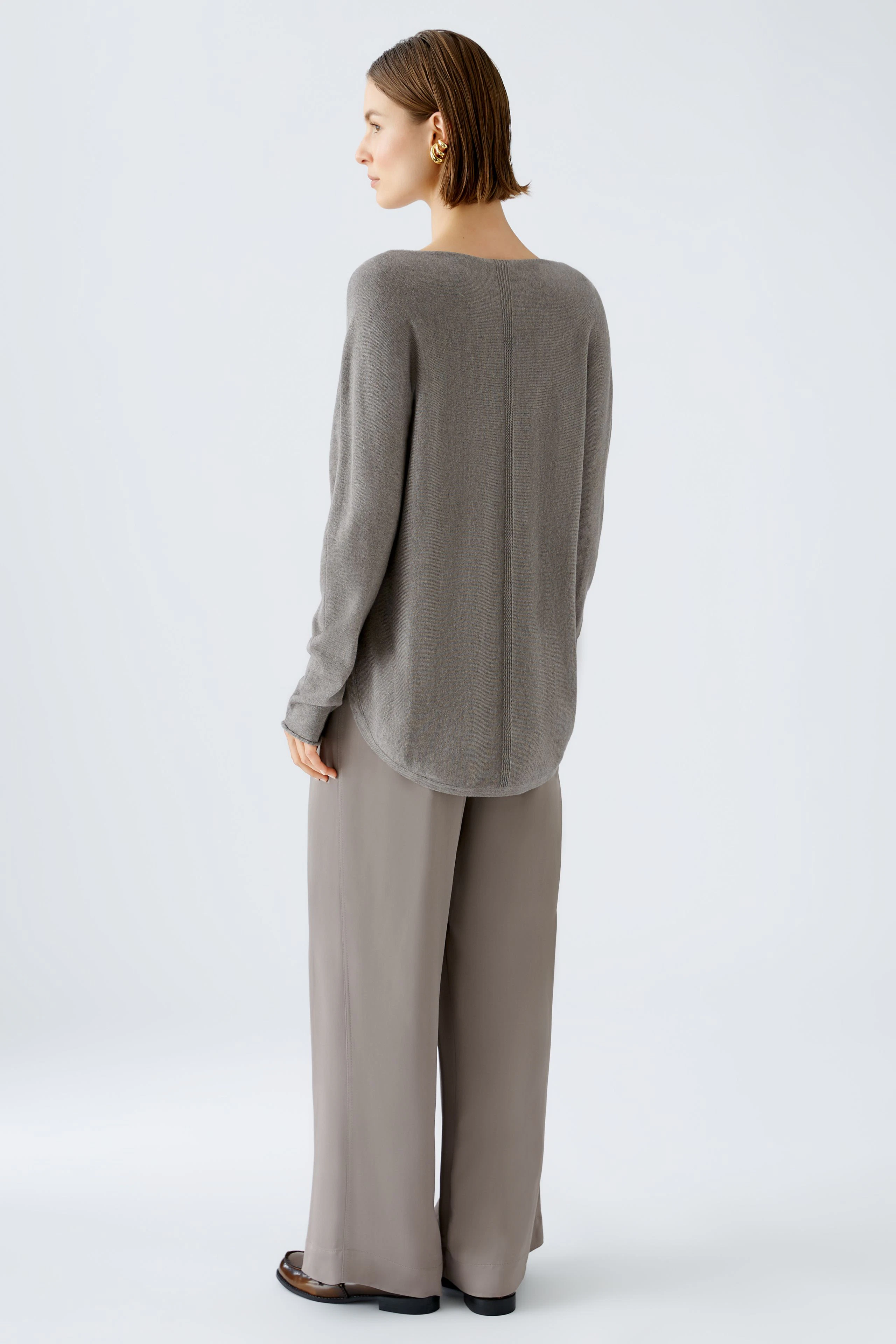 Image 4 of pullover - smoky taupe in smoky taupe | Oui