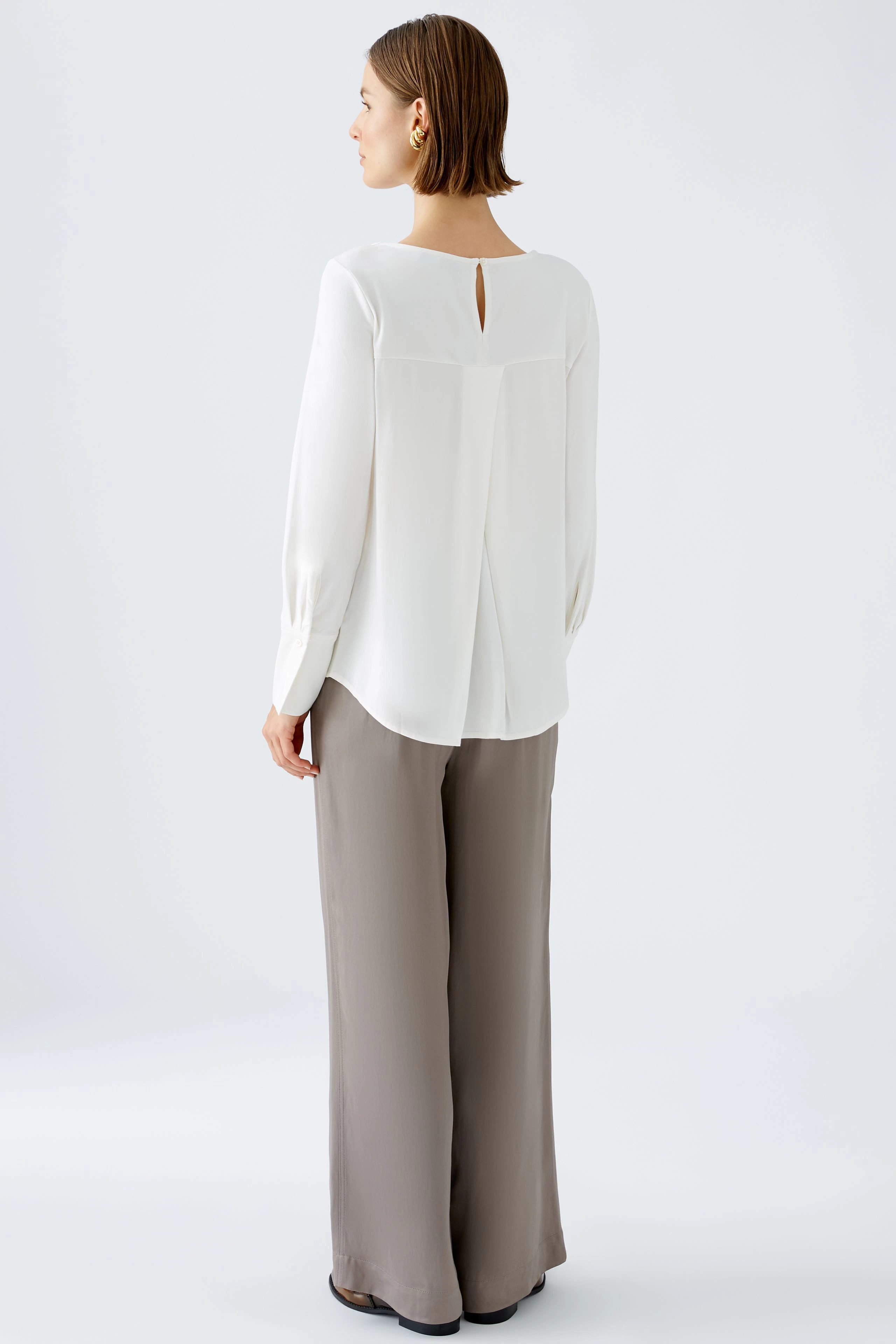 Image 4 of Blouse shirt - cloud dancer in cloud dancer | Oui
