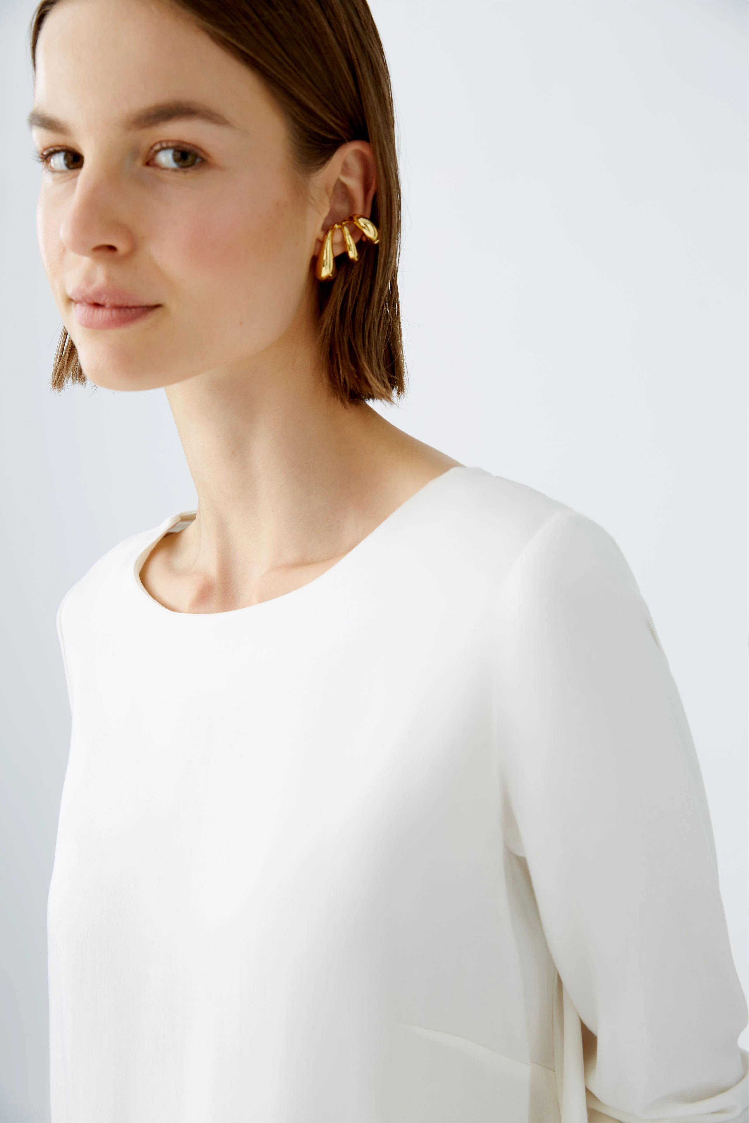 Image 5 of Blouse shirt - cloud dancer in cloud dancer | Oui