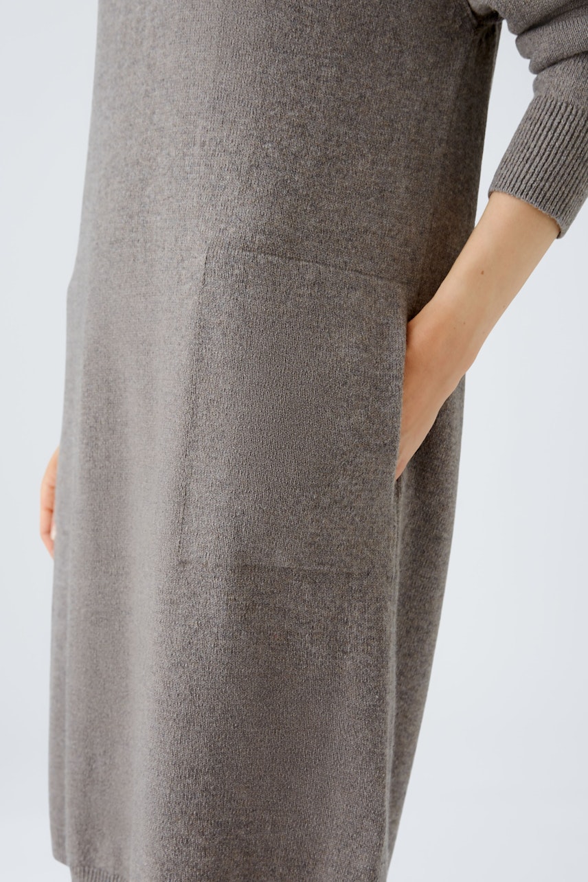 Bild 5 von Knitted dress - smoky taupe in smoky taupe | Oui