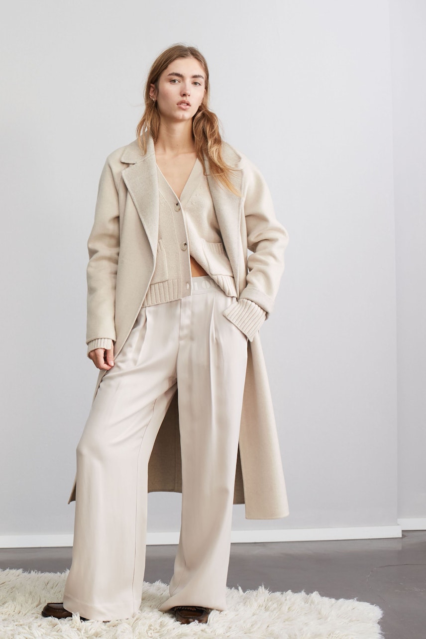 Bild 6 von Palazzo trousers - light stone in light stone | Oui