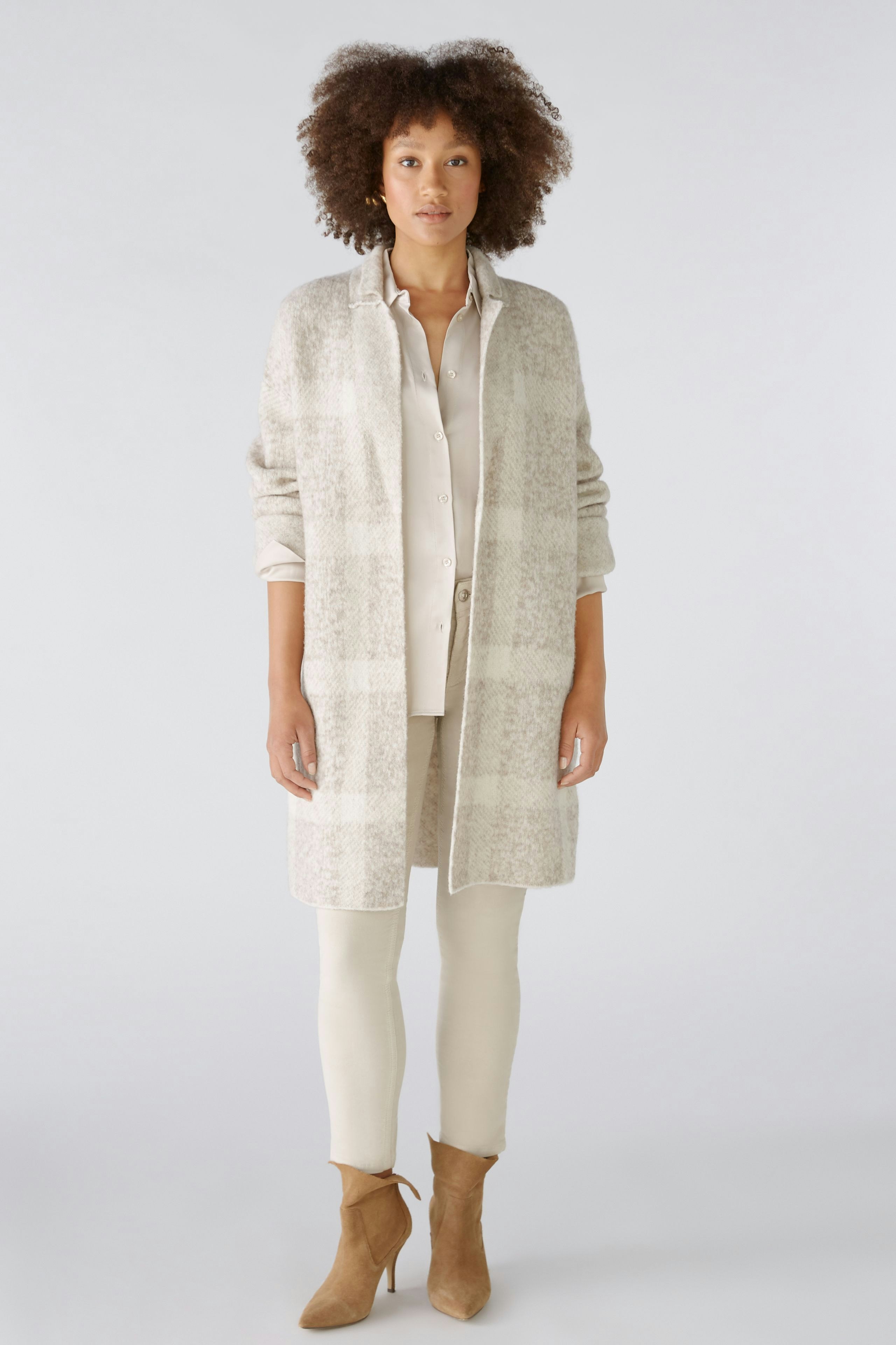 Bild 2 von Strickmantel - light taupe white in light taupe white | Oui