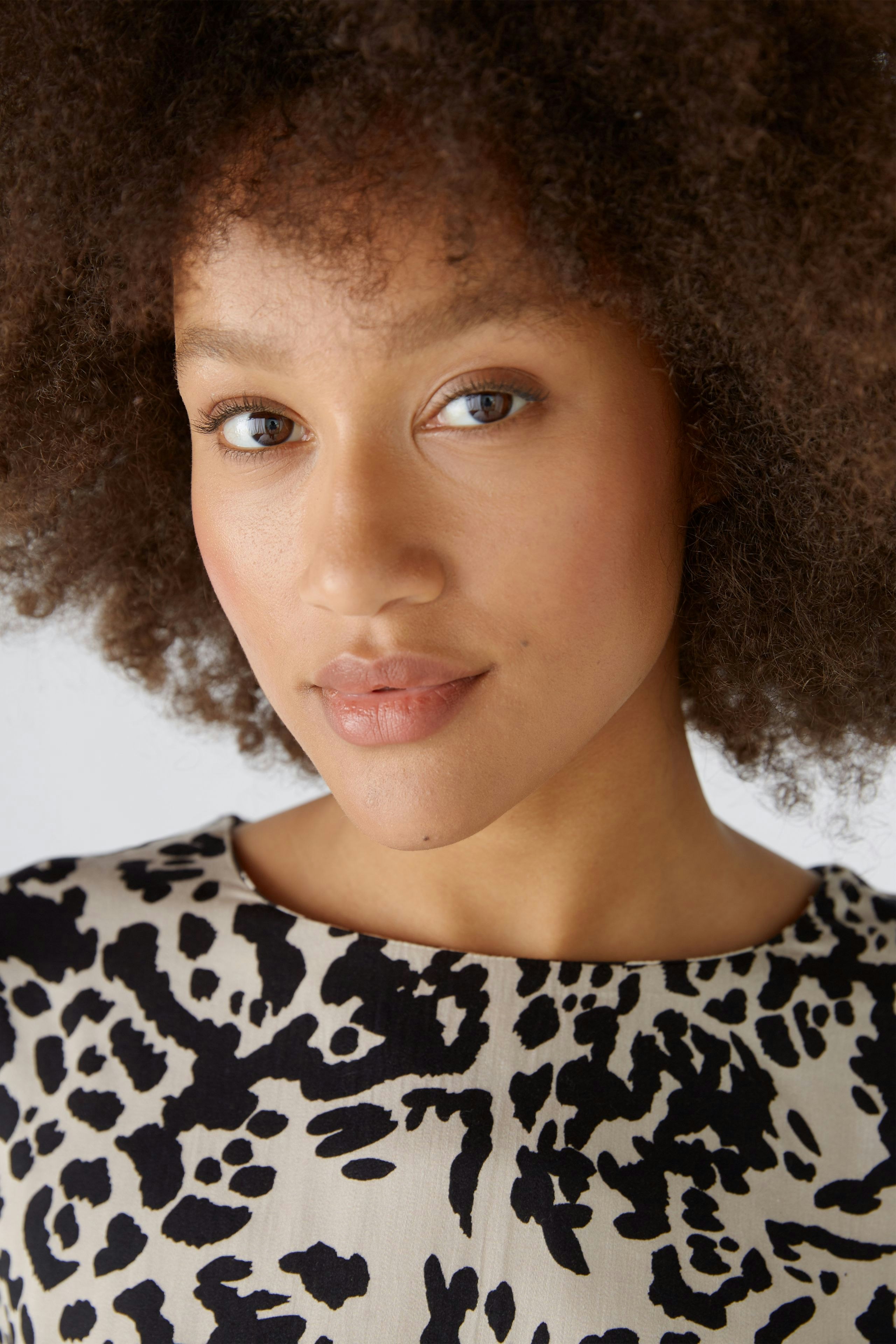 Bild 5 von Blusenshirt - light stone grey in light stone grey | Oui