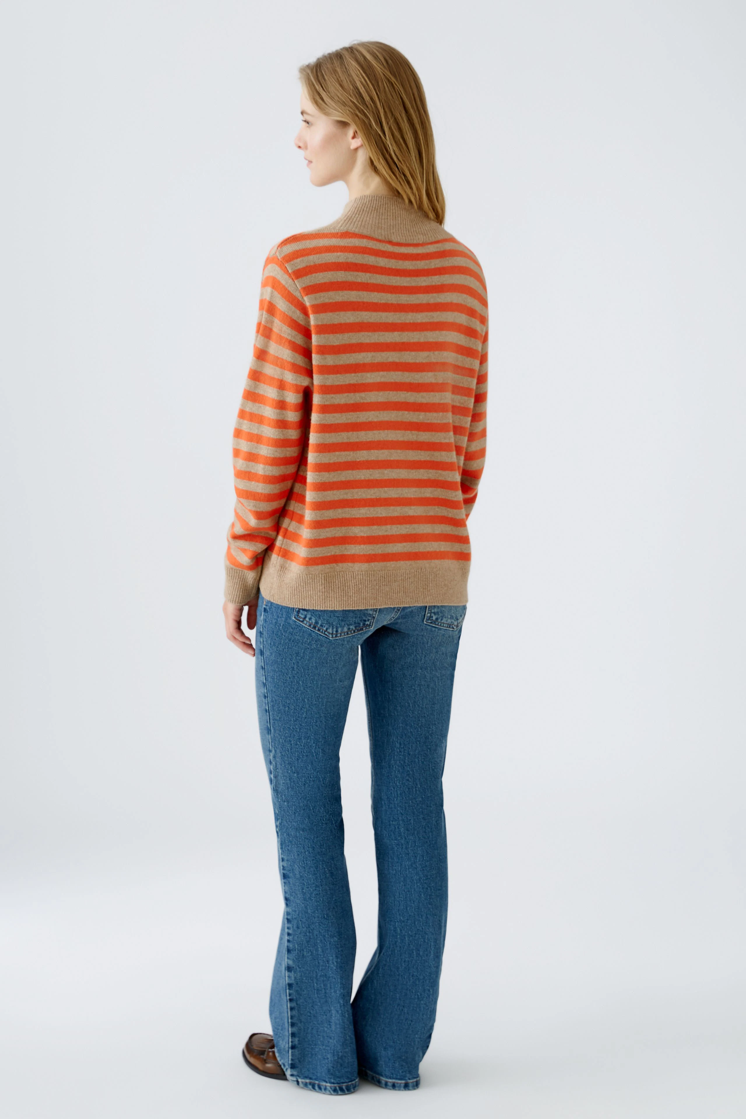 Bild 4 von Rollkragenpullover - lightstone red in lightstone red | Oui