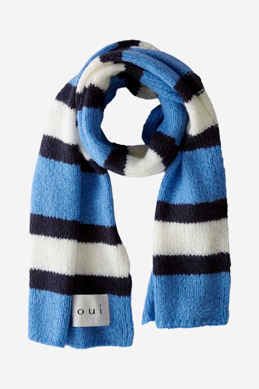 Bild 4 von Knitted scarf - blue white in blue white | Oui