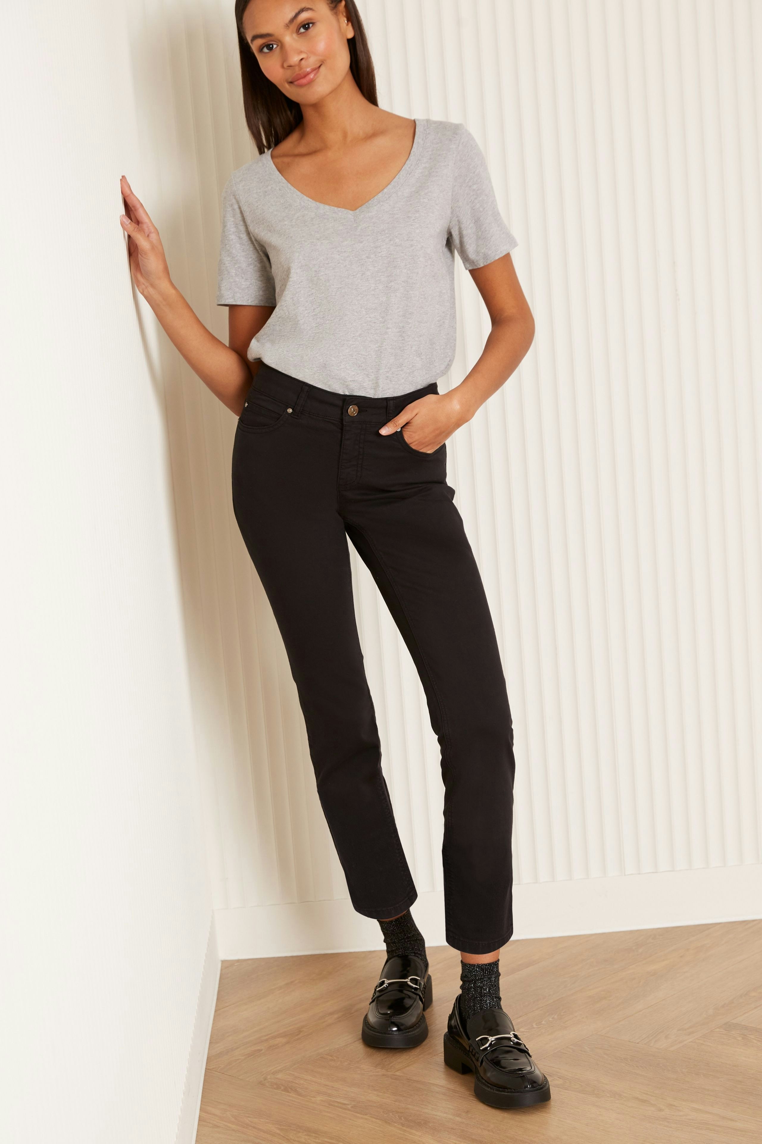 Bild 1 von BAXTOR cropped Jeggings - black in black | Oui