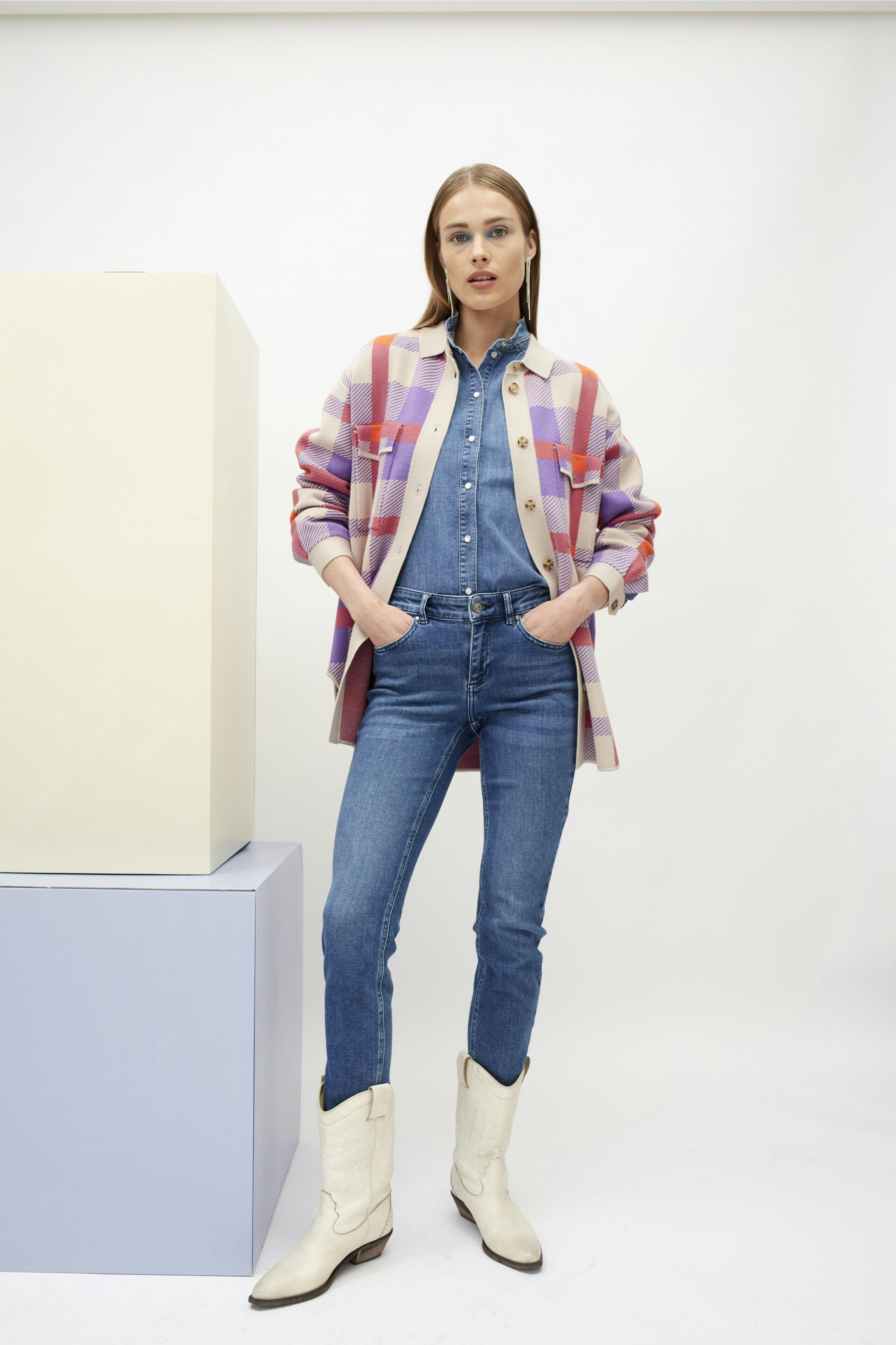 Bild 6 von Jeans the cropped - darkblue denim in darkblue denim | Oui