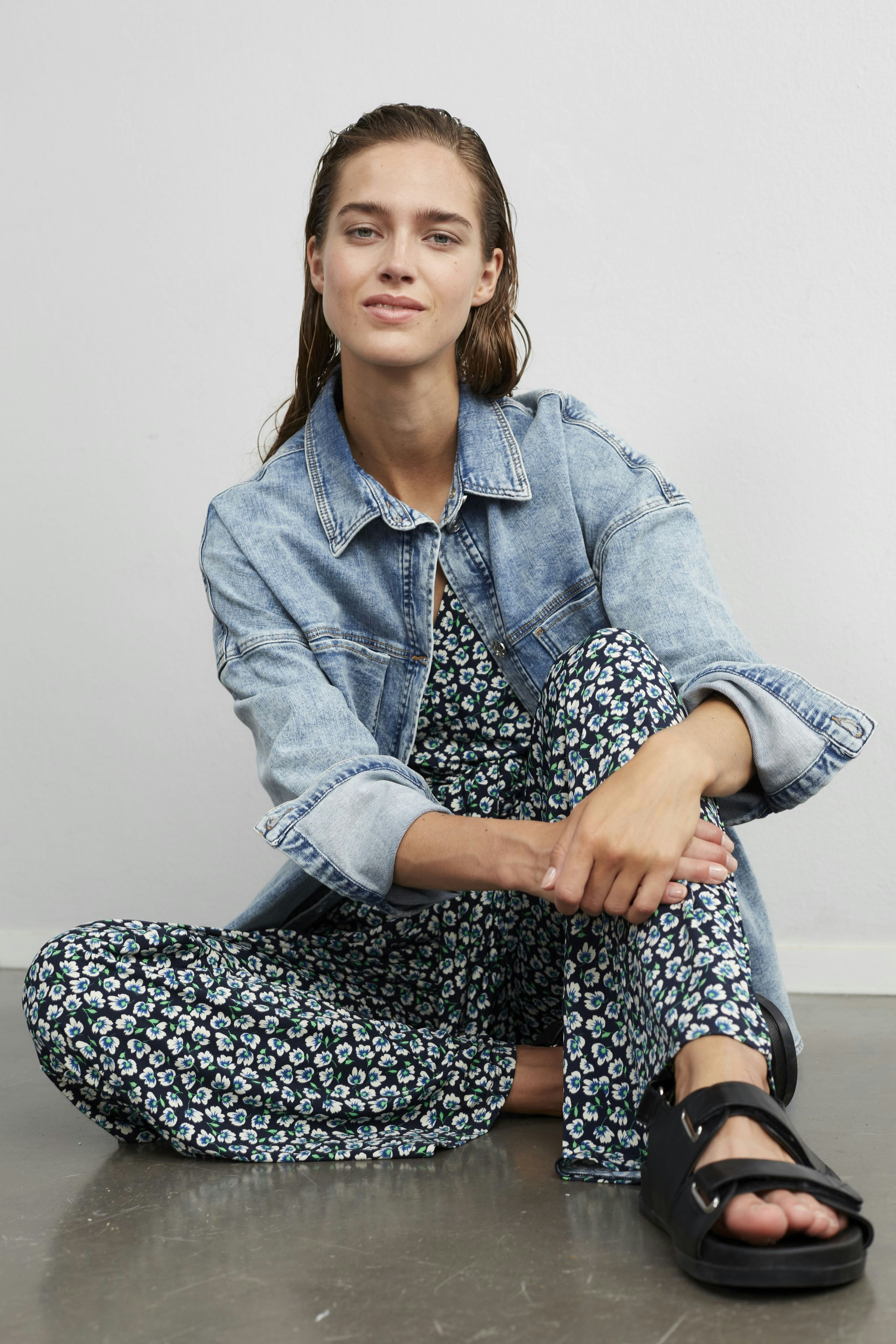 Bild 7 von Overshirt - blue denim in blue denim | Oui