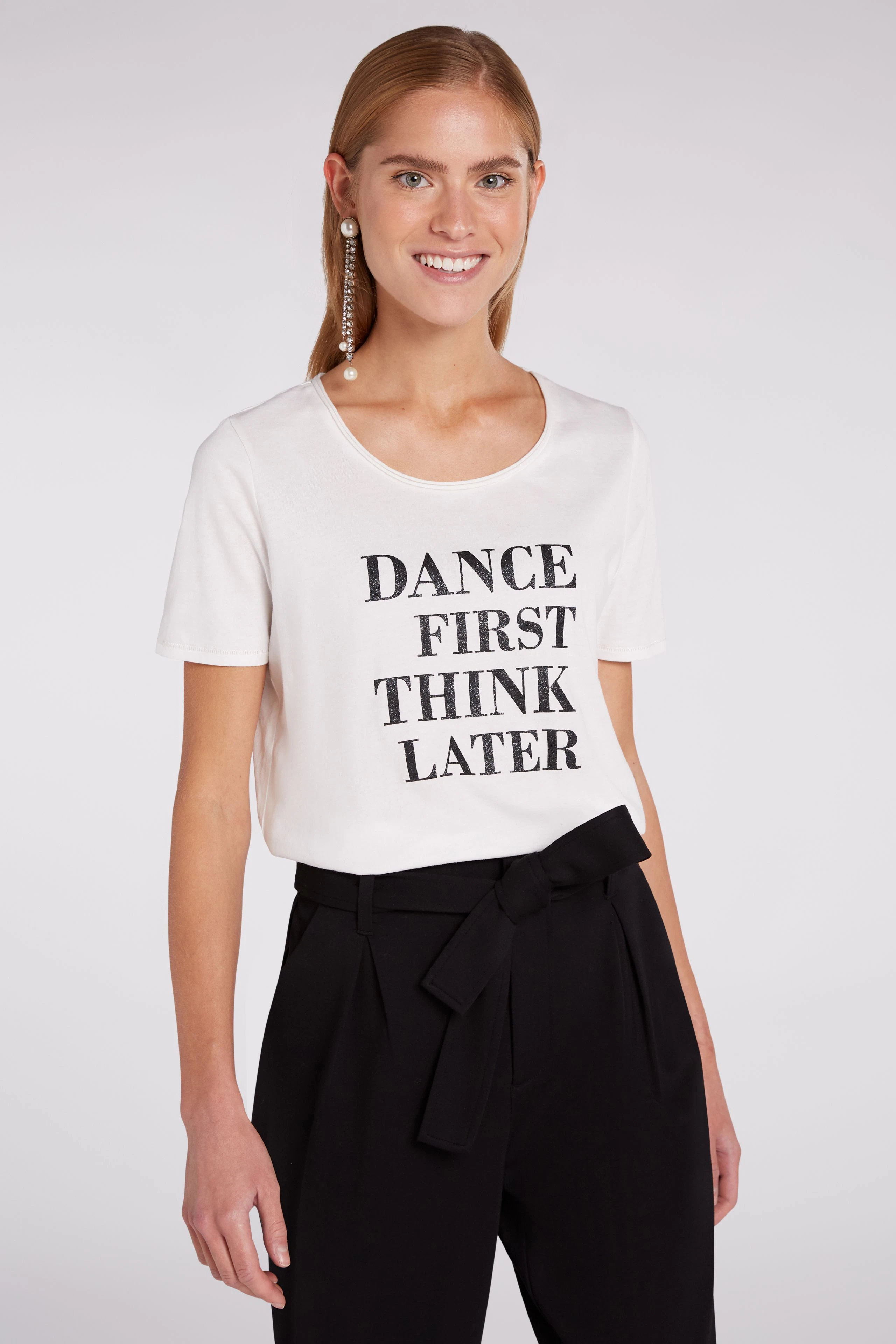Image 6 of T-shirt - cloud dancer in cloud dancer | Oui
