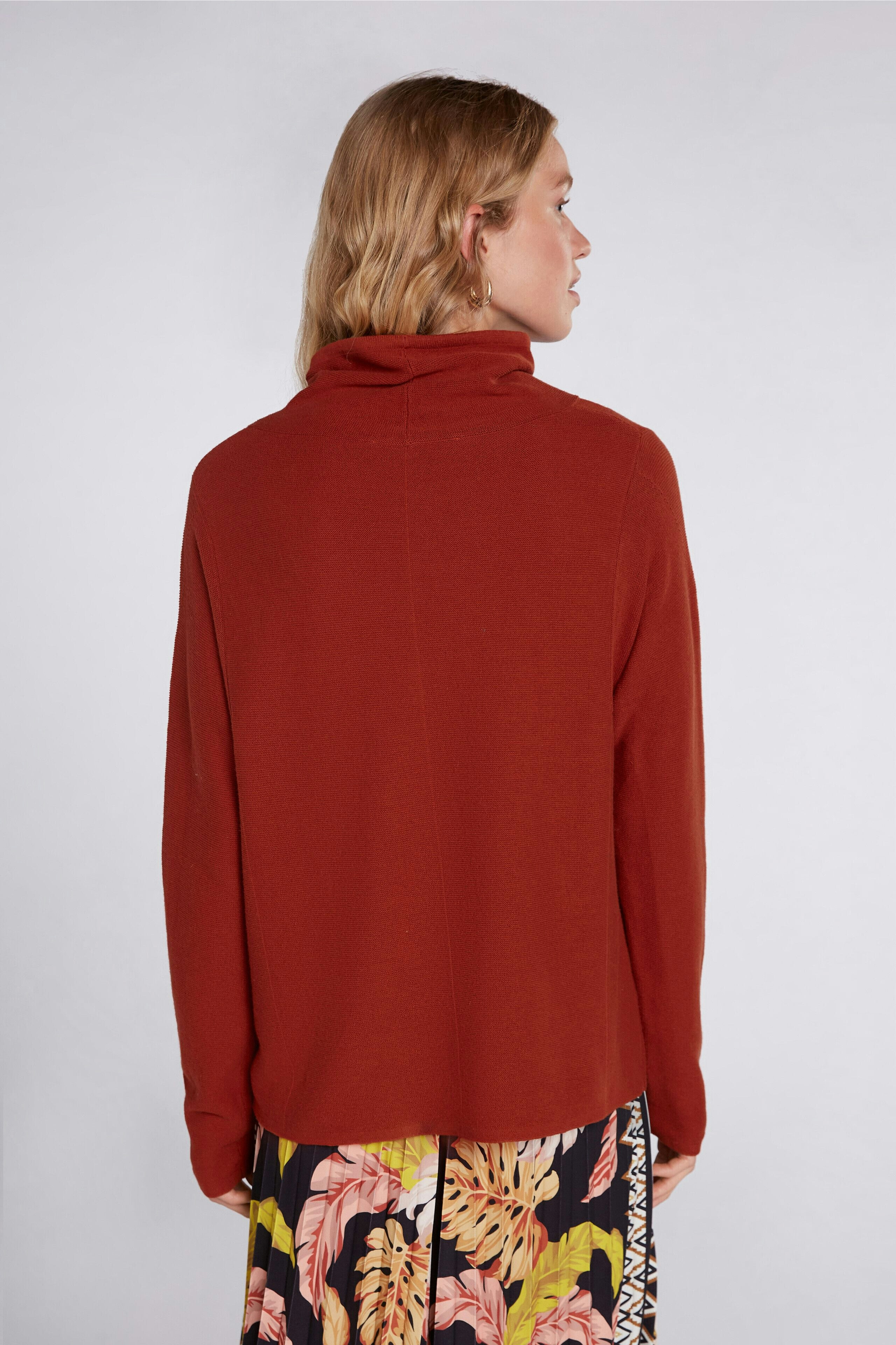Bild 4 von KEIKO pullover - dark orange in dark orange | Oui