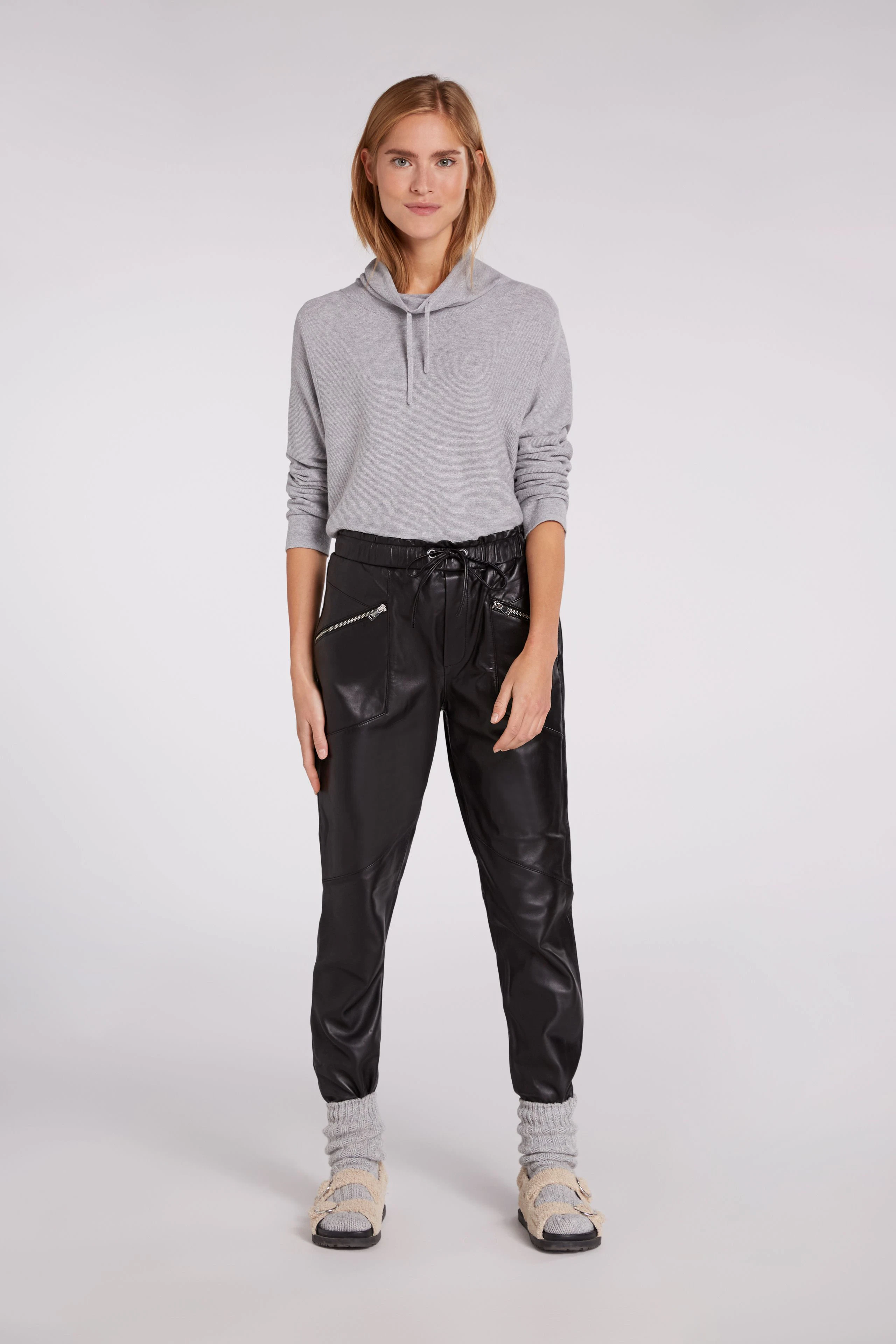 Image 2 of KEIKO pullover - light grey in light grey | Oui