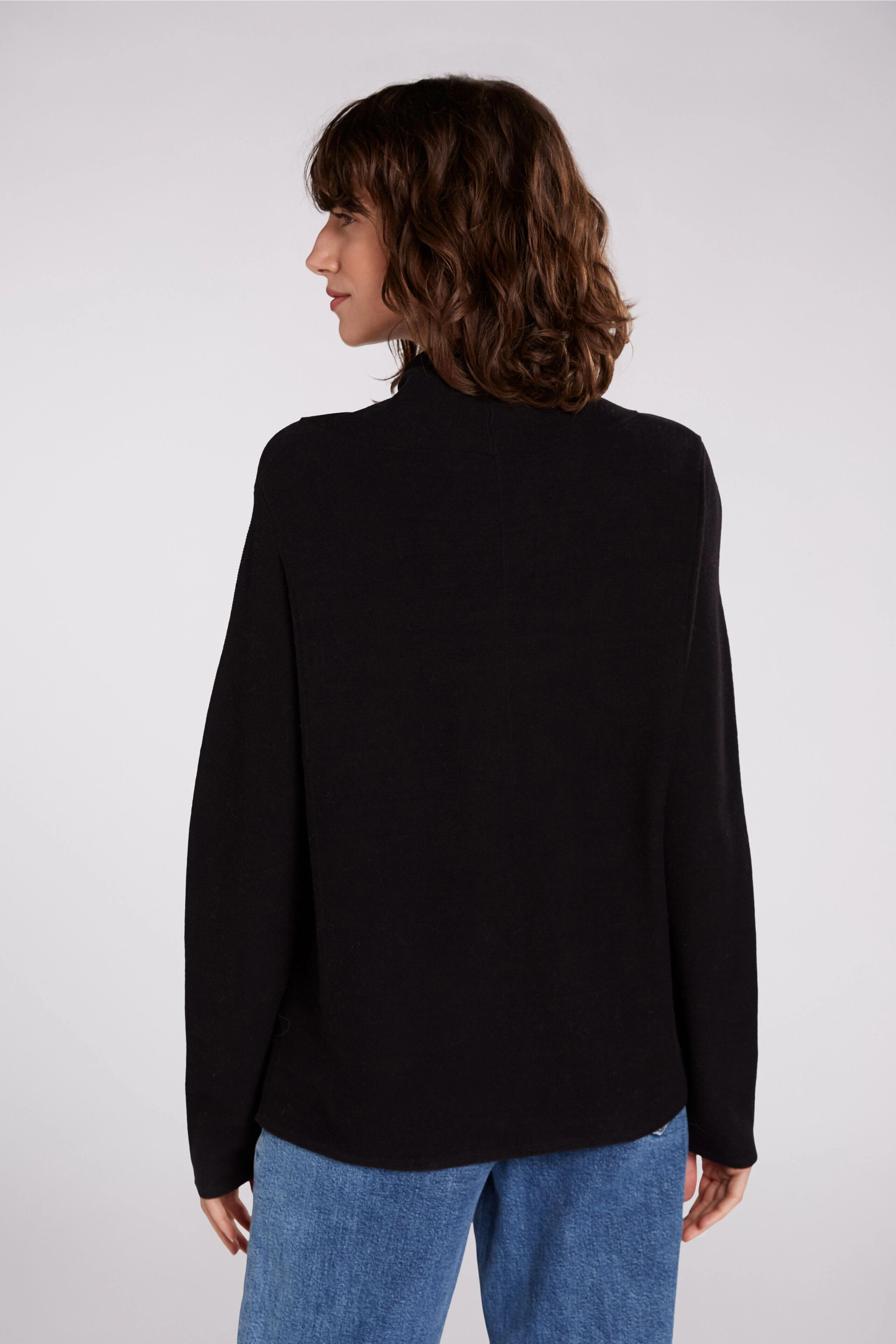 Image 4 of KEIKO pullover - black in black | Oui