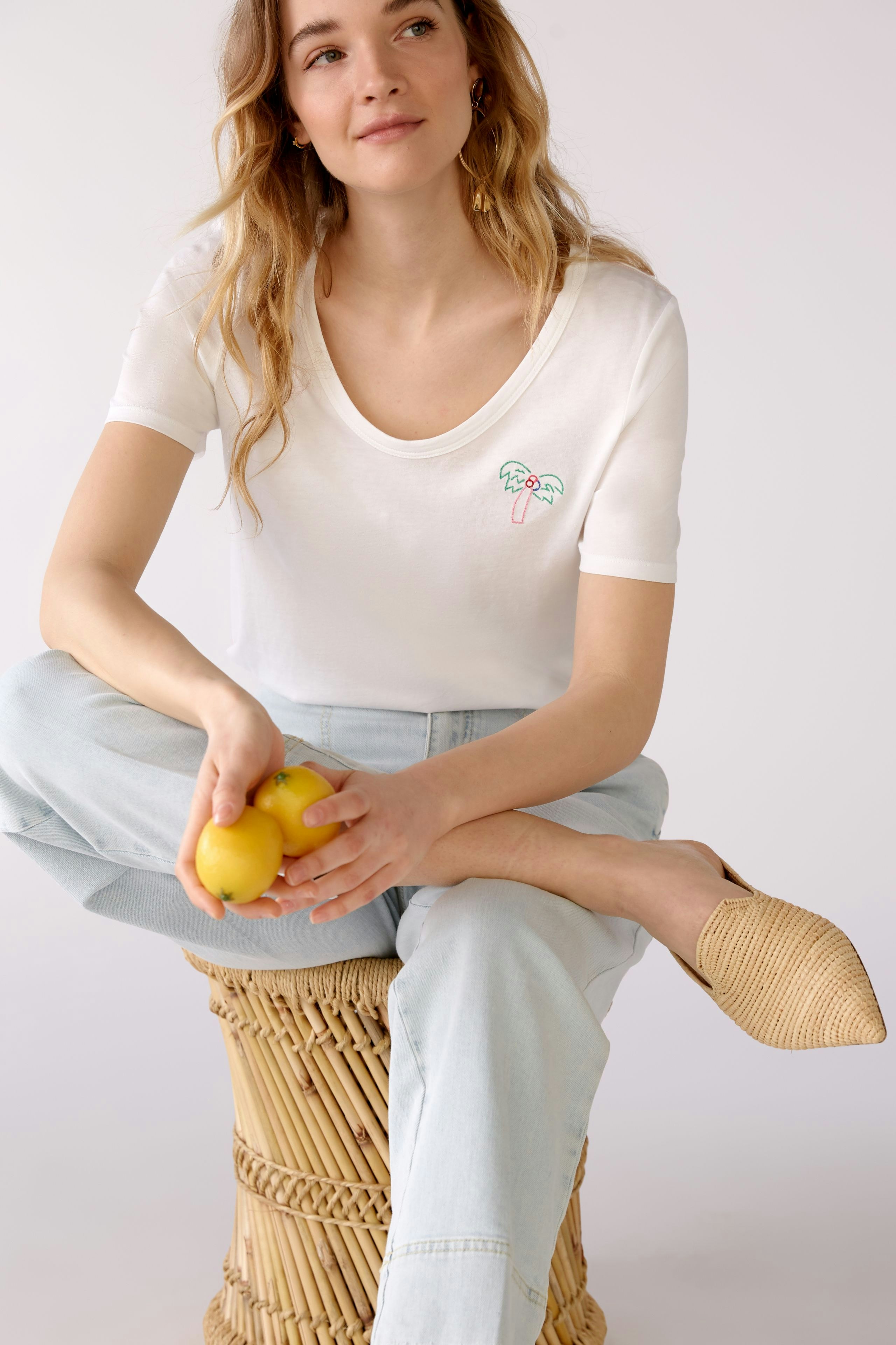 Bild 1 von T-Shirt - optic white in optic white | Oui