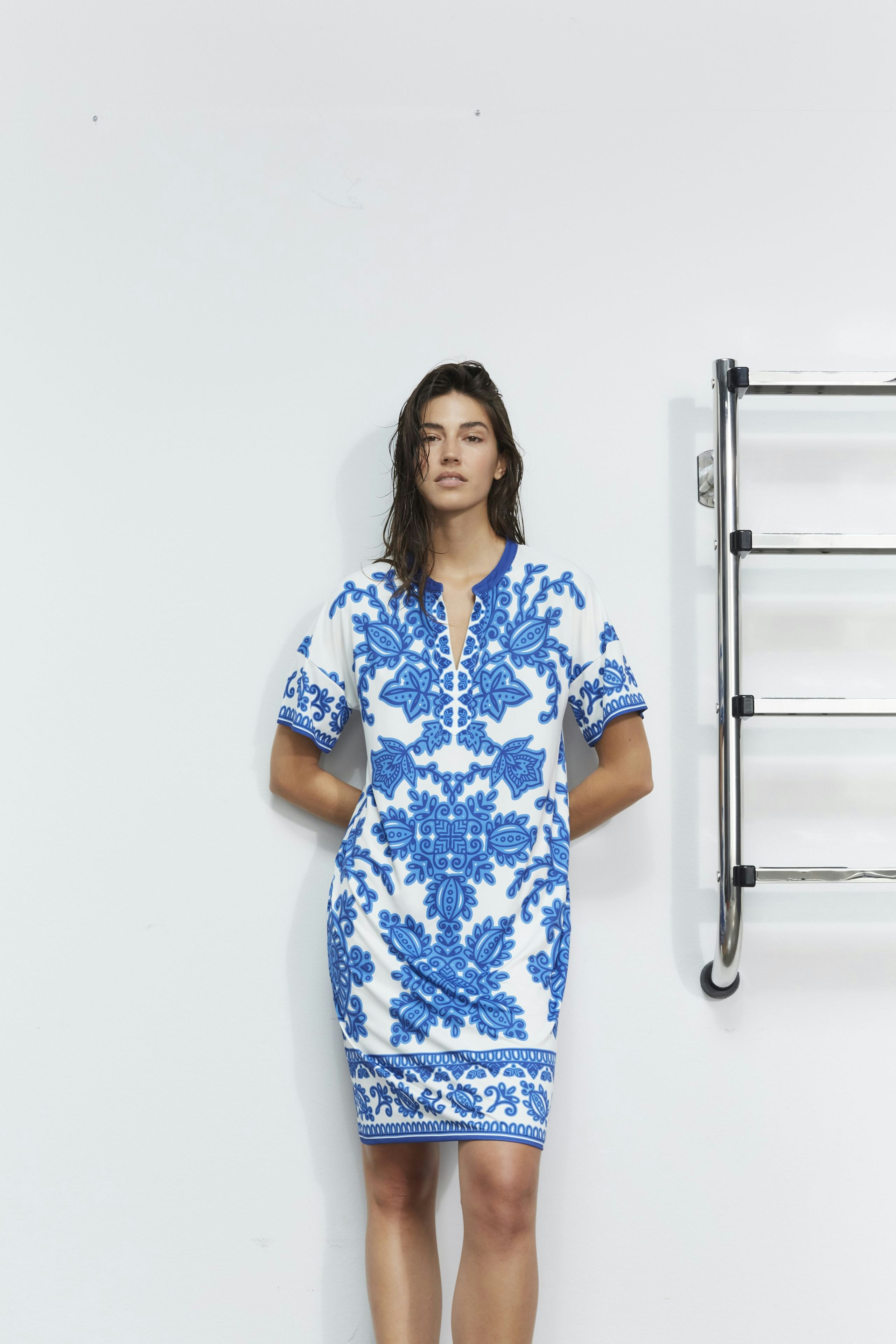 Bild 1 von Kleid - white blue in white blue | Oui