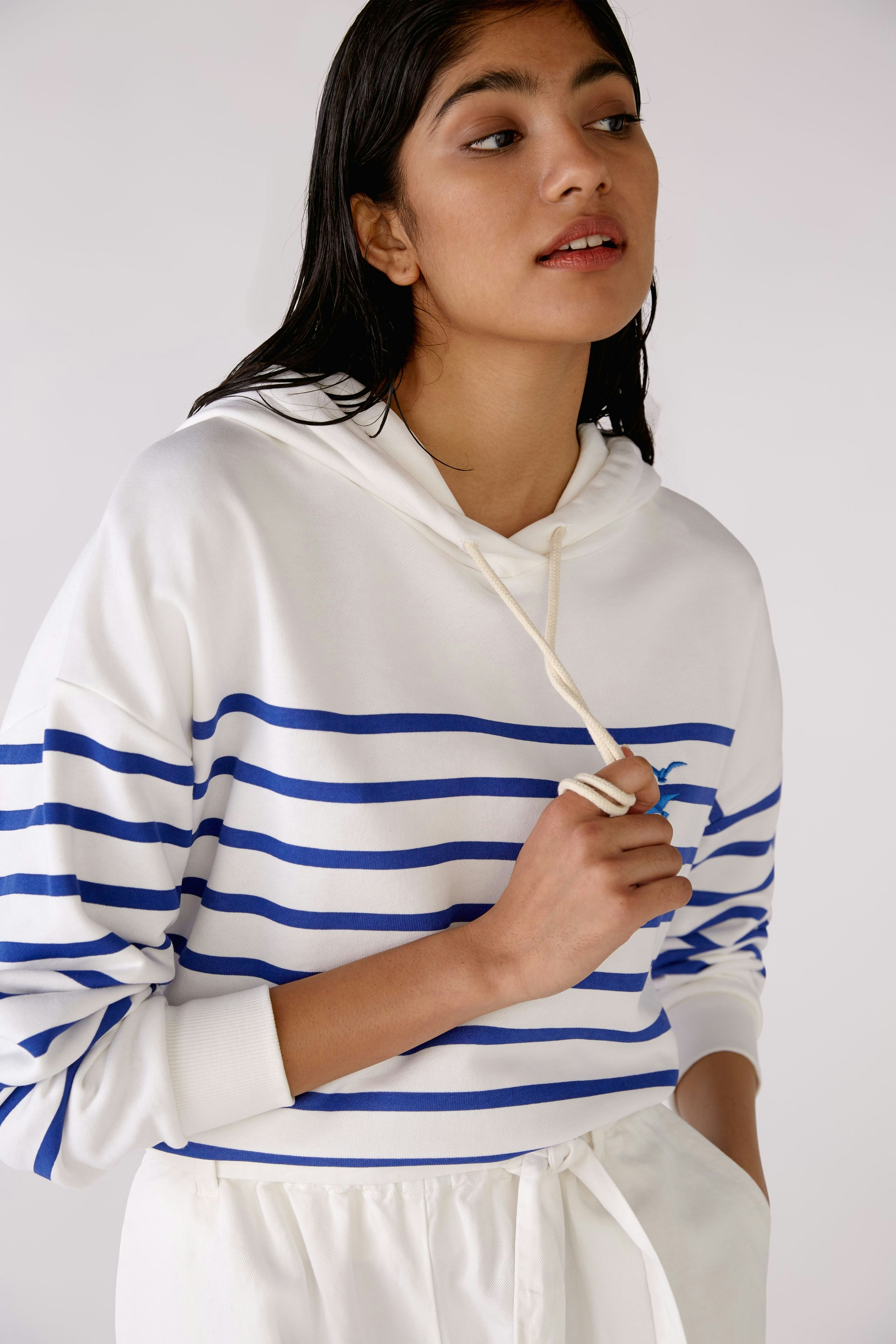 Bild 5 von Sweatshirt - white blue in white blue | Oui