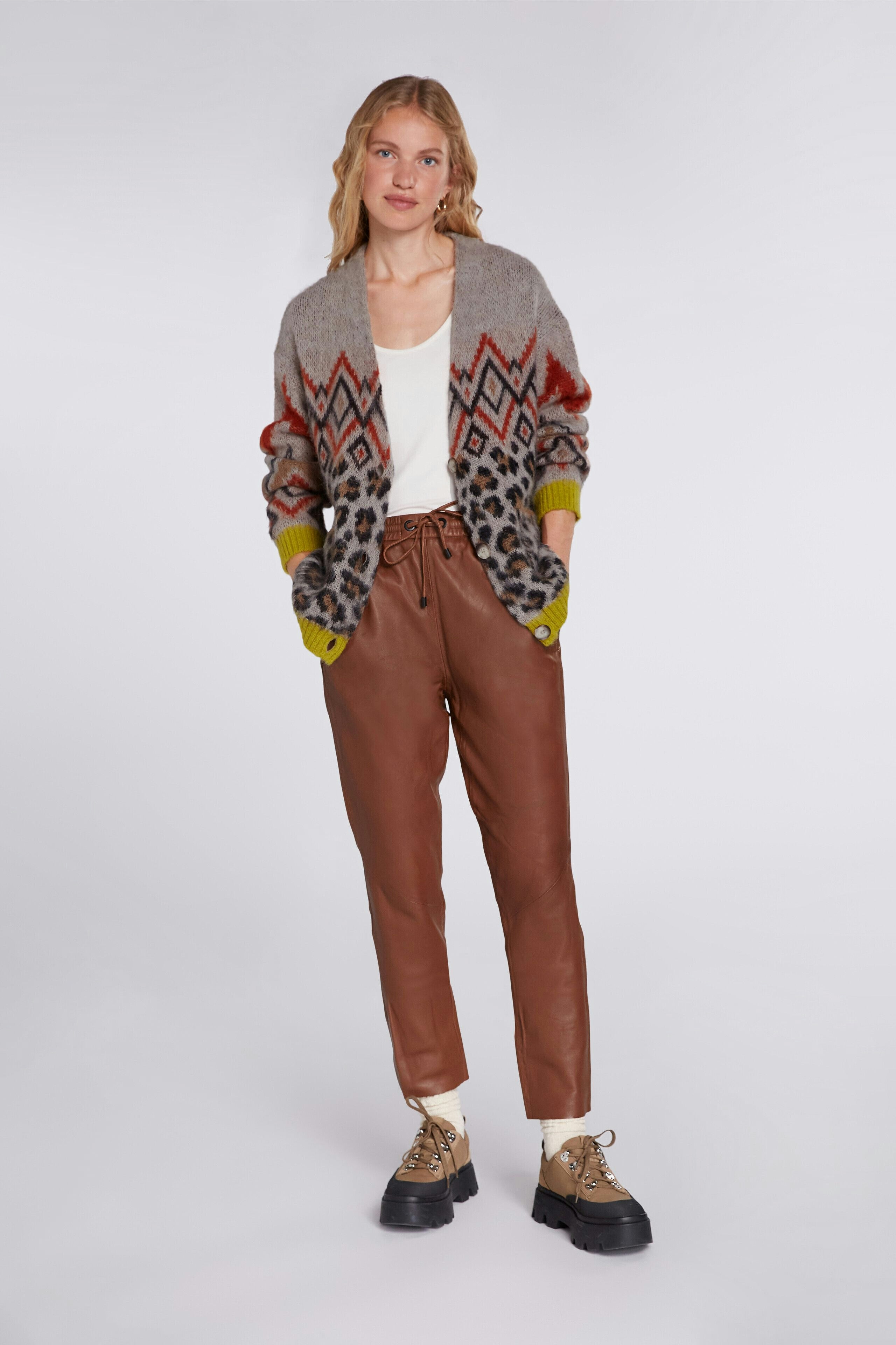 Bild 1 von Cardigan - light stone camel in light stone camel | Oui