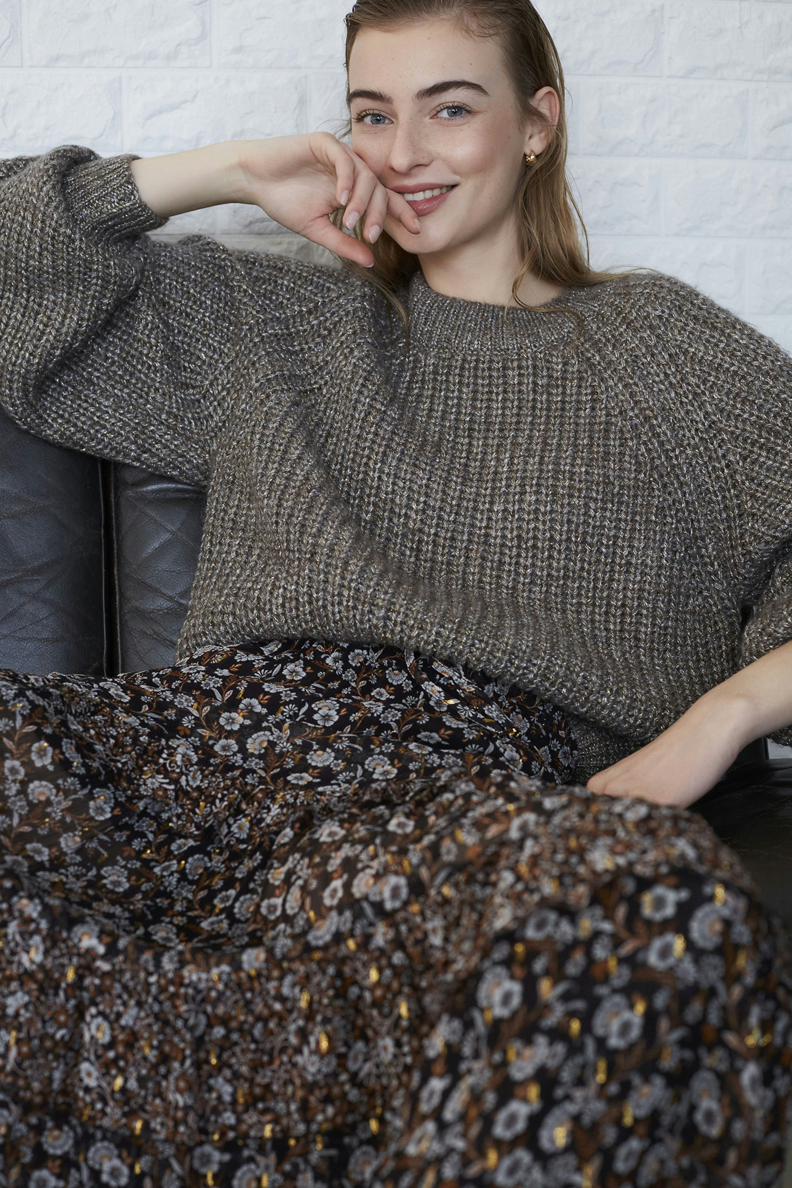 Bild 7 von Knitted pullover - old gold in old gold | Oui