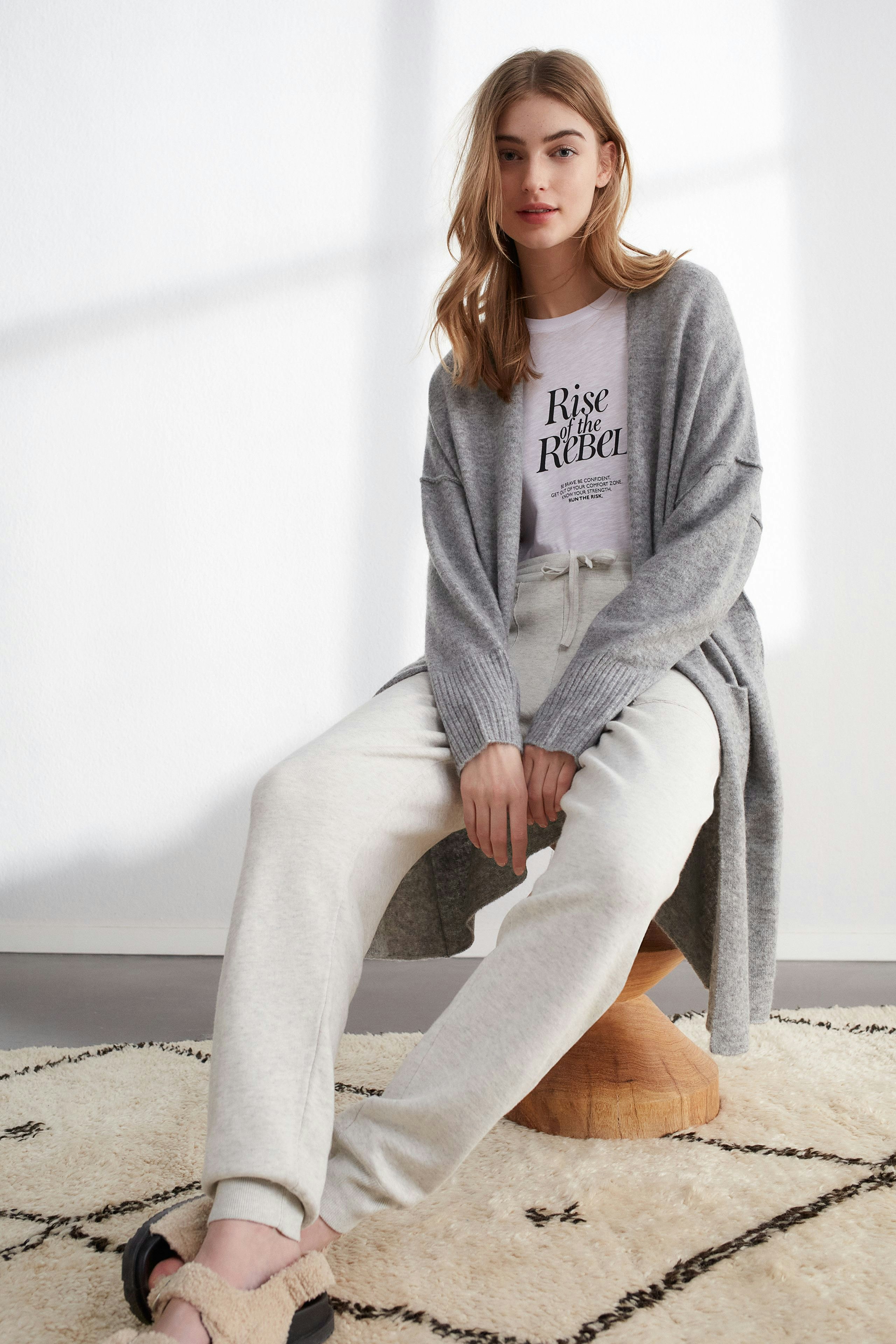 Bild 7 von Sweatpants - light grey white in light grey white | Oui