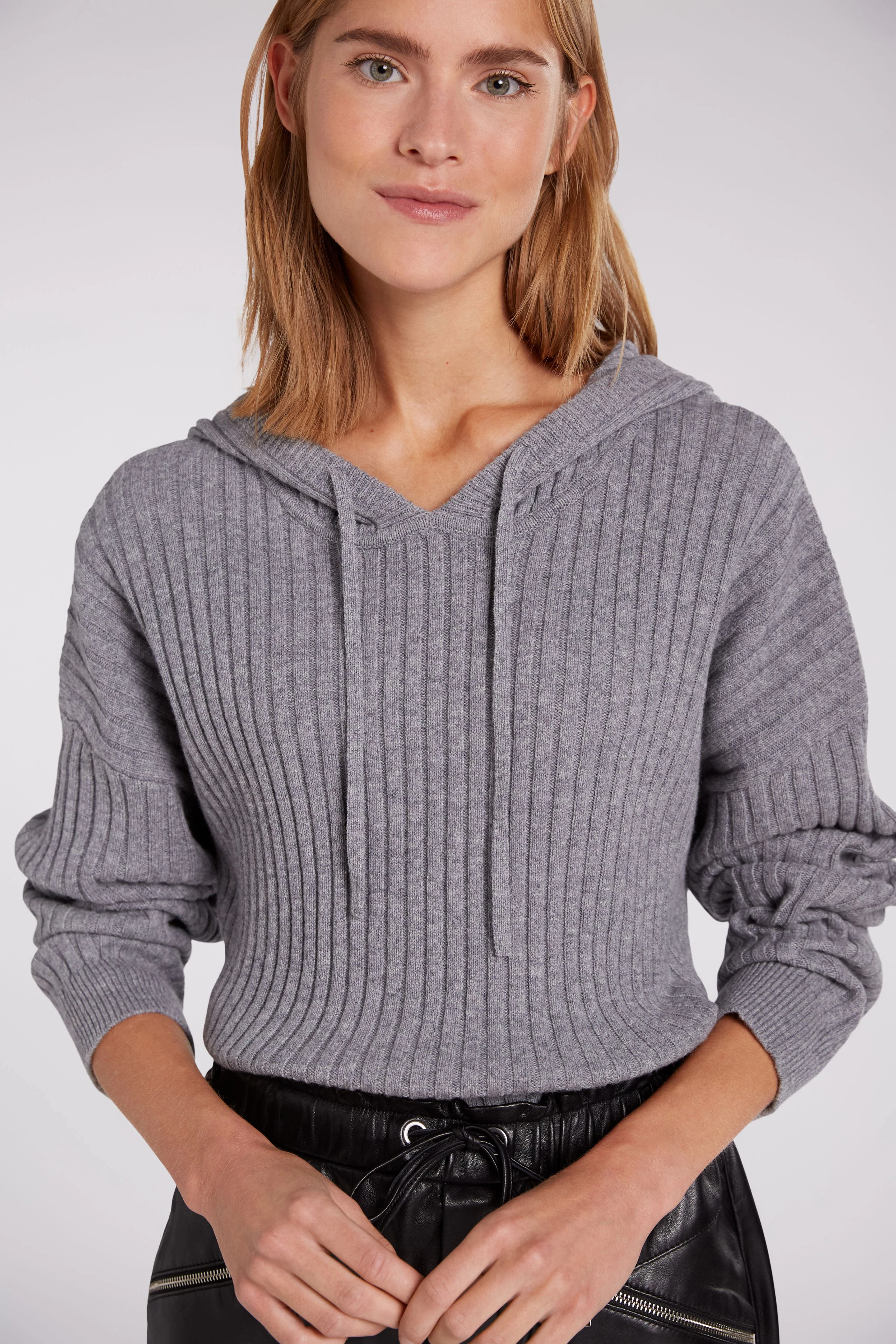 Image 4 of pullover - grey melange in grey melange | Oui