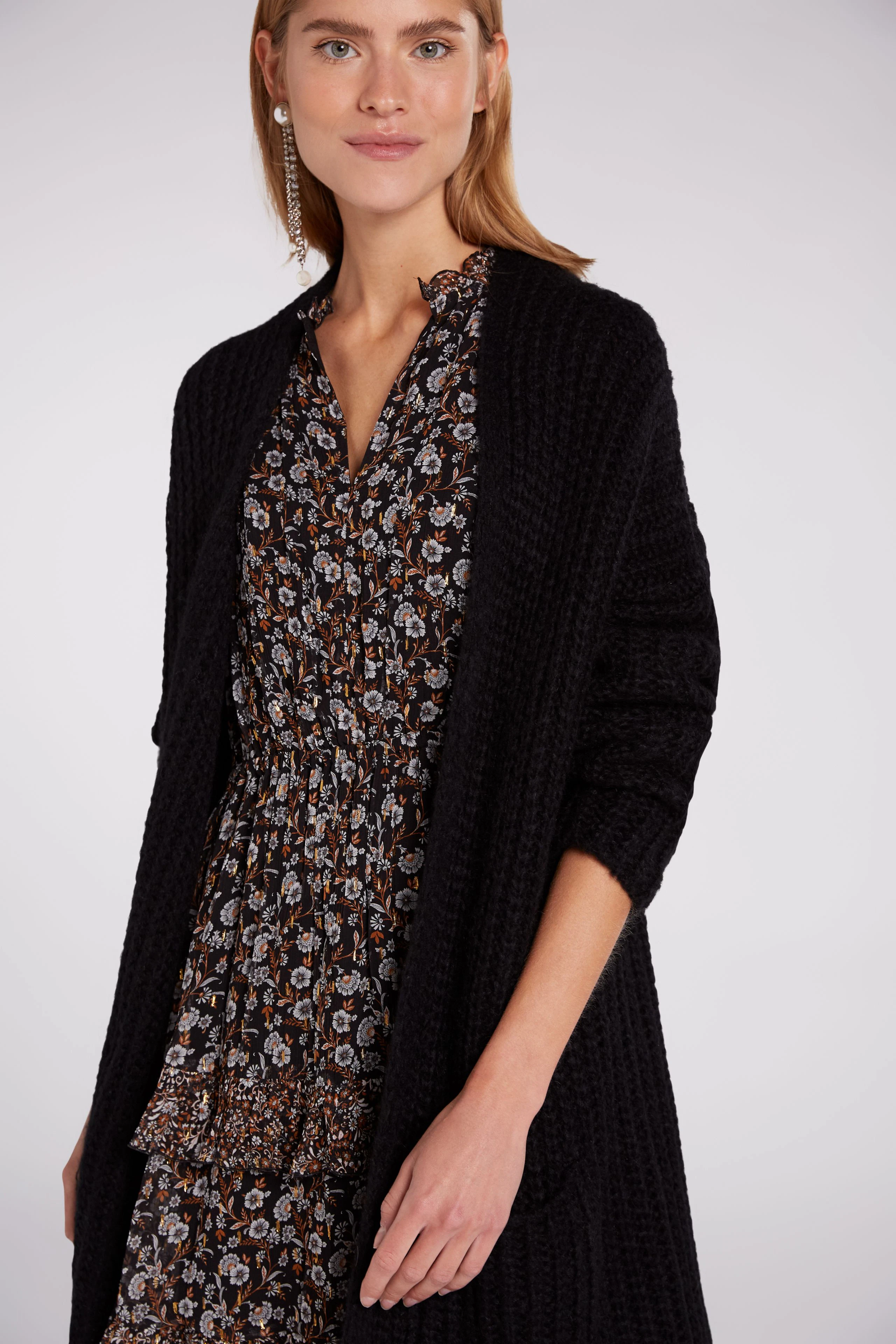 Image 5 of Knitted coat - black in black | Oui