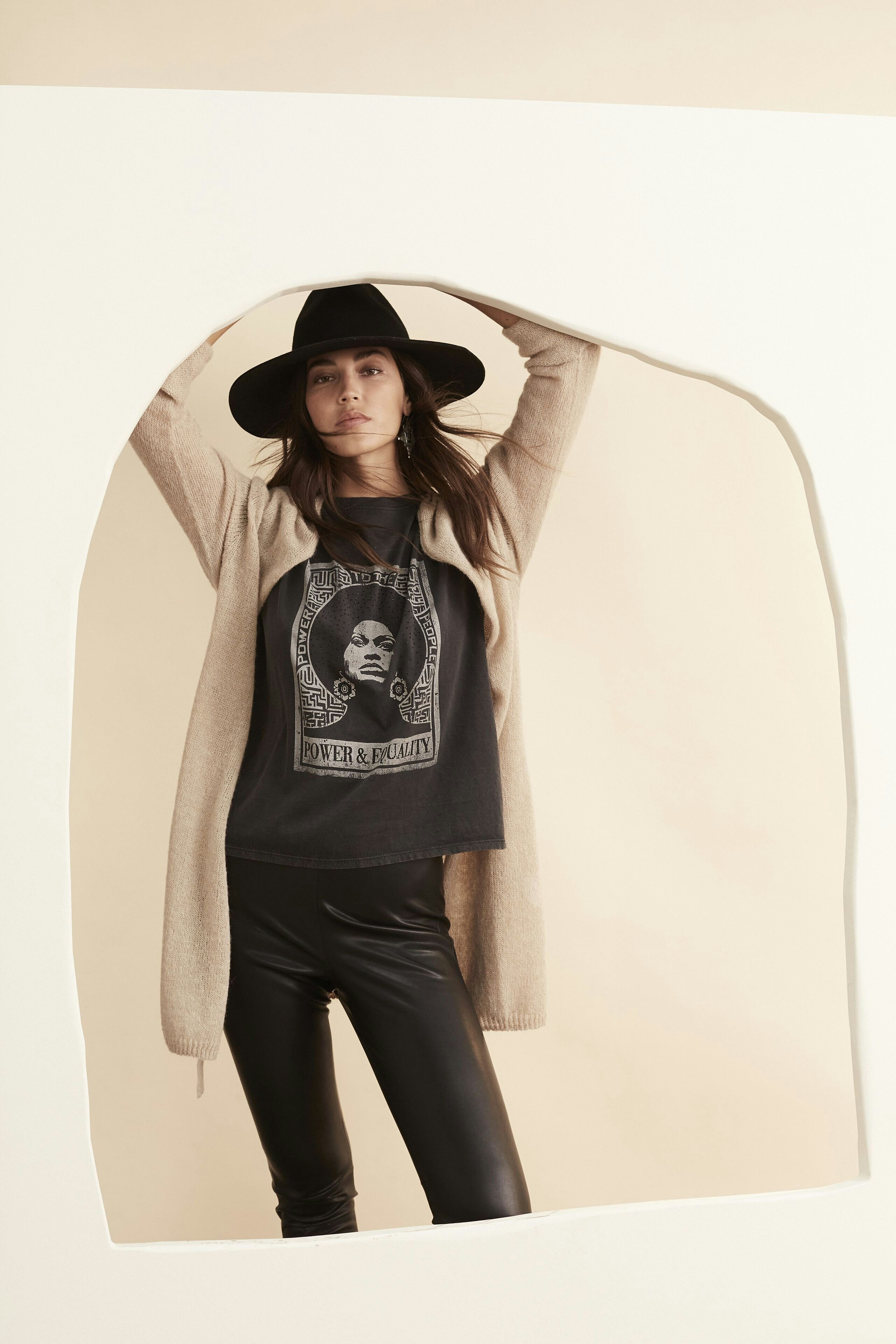 Bild 7 von Strickmantel - stone melange in stone melange | Oui