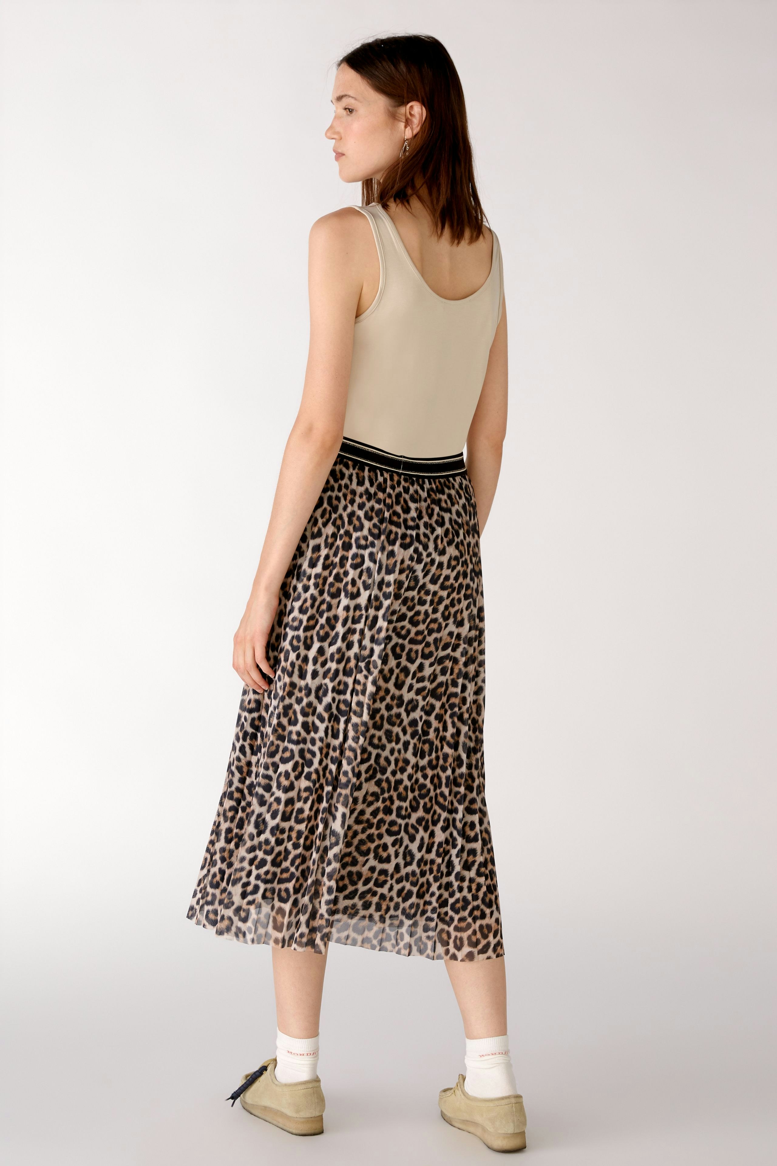 Bild 3 von Plisseerock - dark camel grey in dark camel grey | Oui