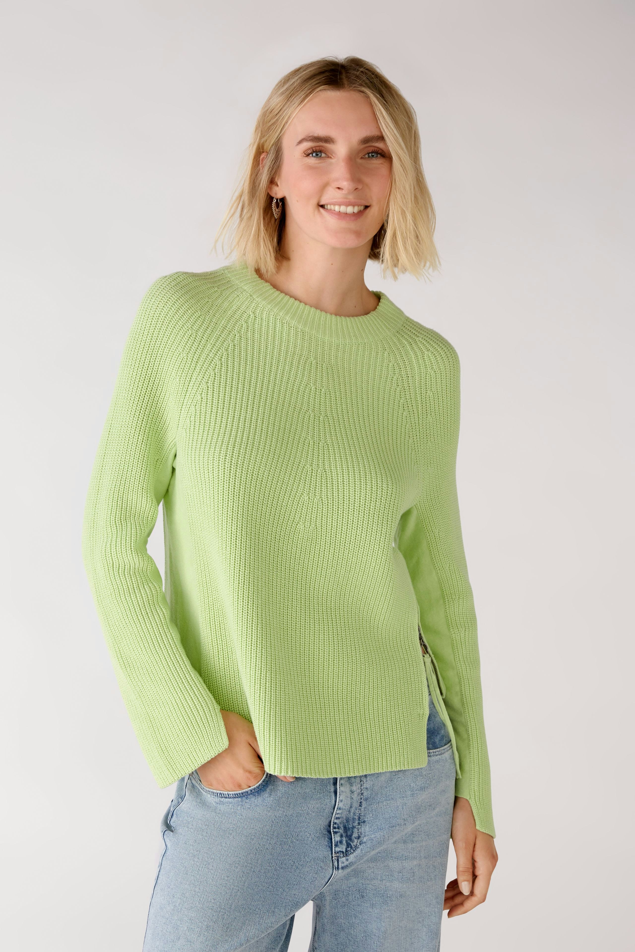 Bild 3 von RUBI Sweater - light green in light green | Oui