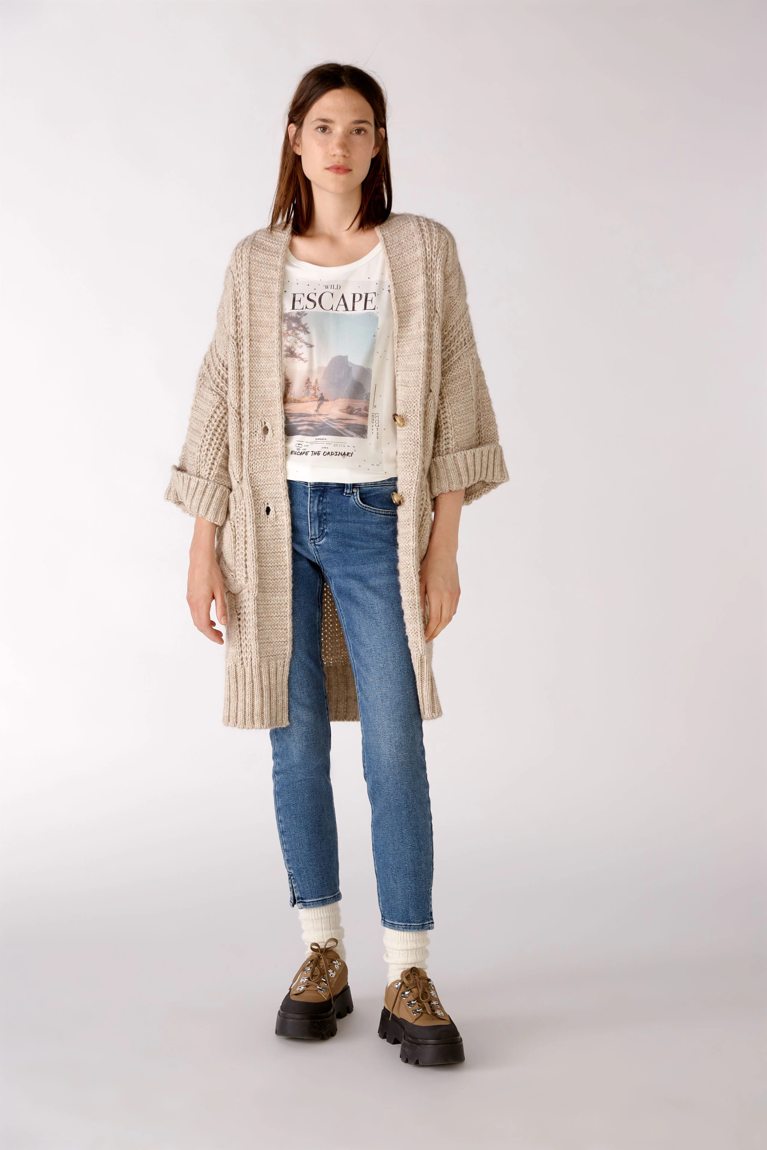 Image 2 of T-shirt - cloud dancer in cloud dancer | Oui