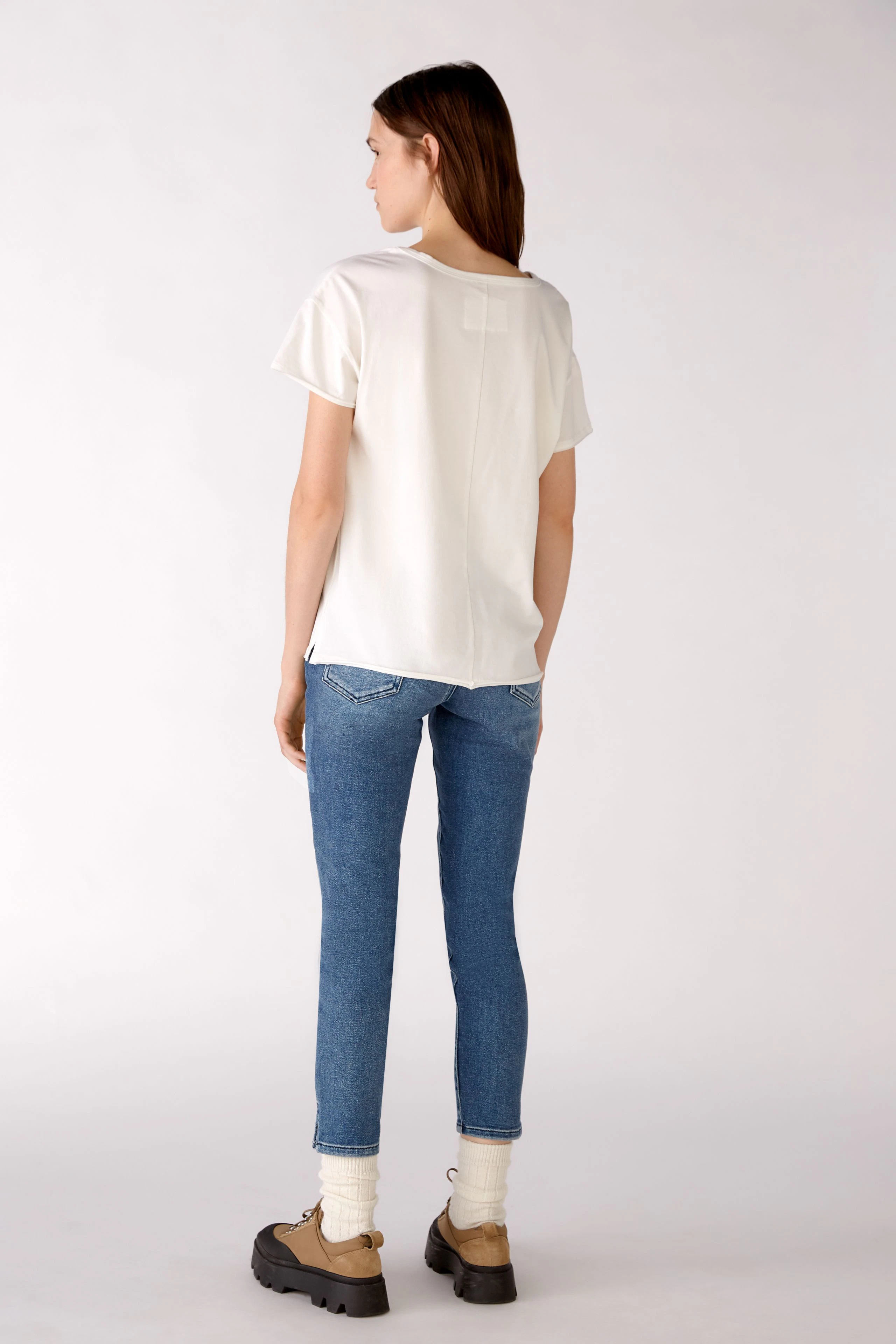 Image 4 of T-shirt - cloud dancer in cloud dancer | Oui