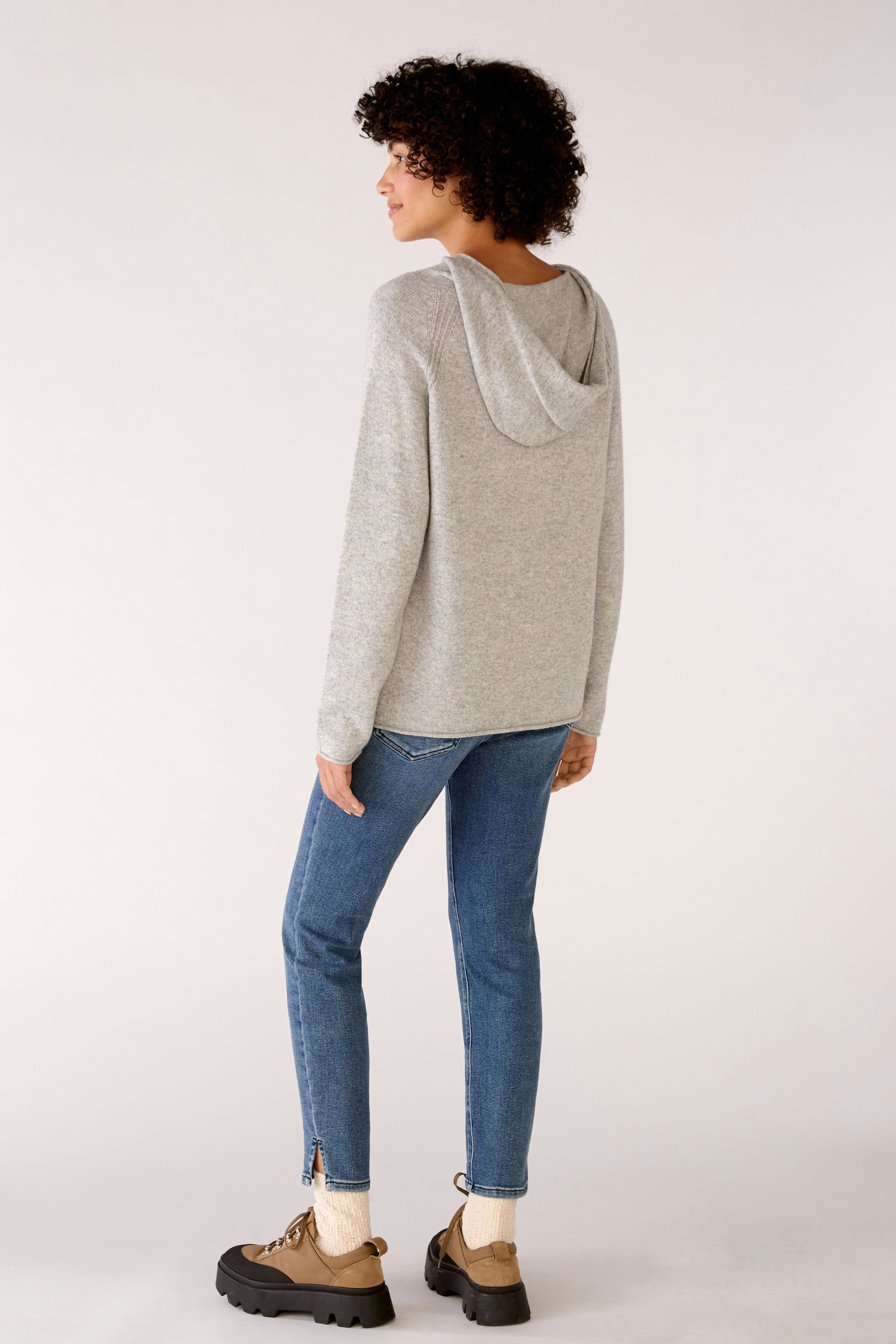 Bild 4 von Knitted Pullover - light grey in light grey | Oui