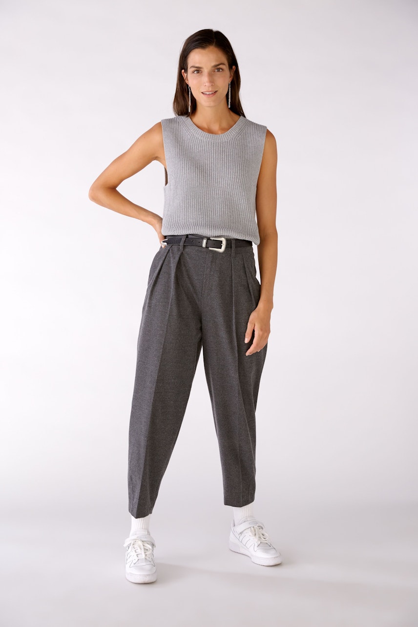 Bild 2 von Knitted slipover - light grey in light grey | Oui