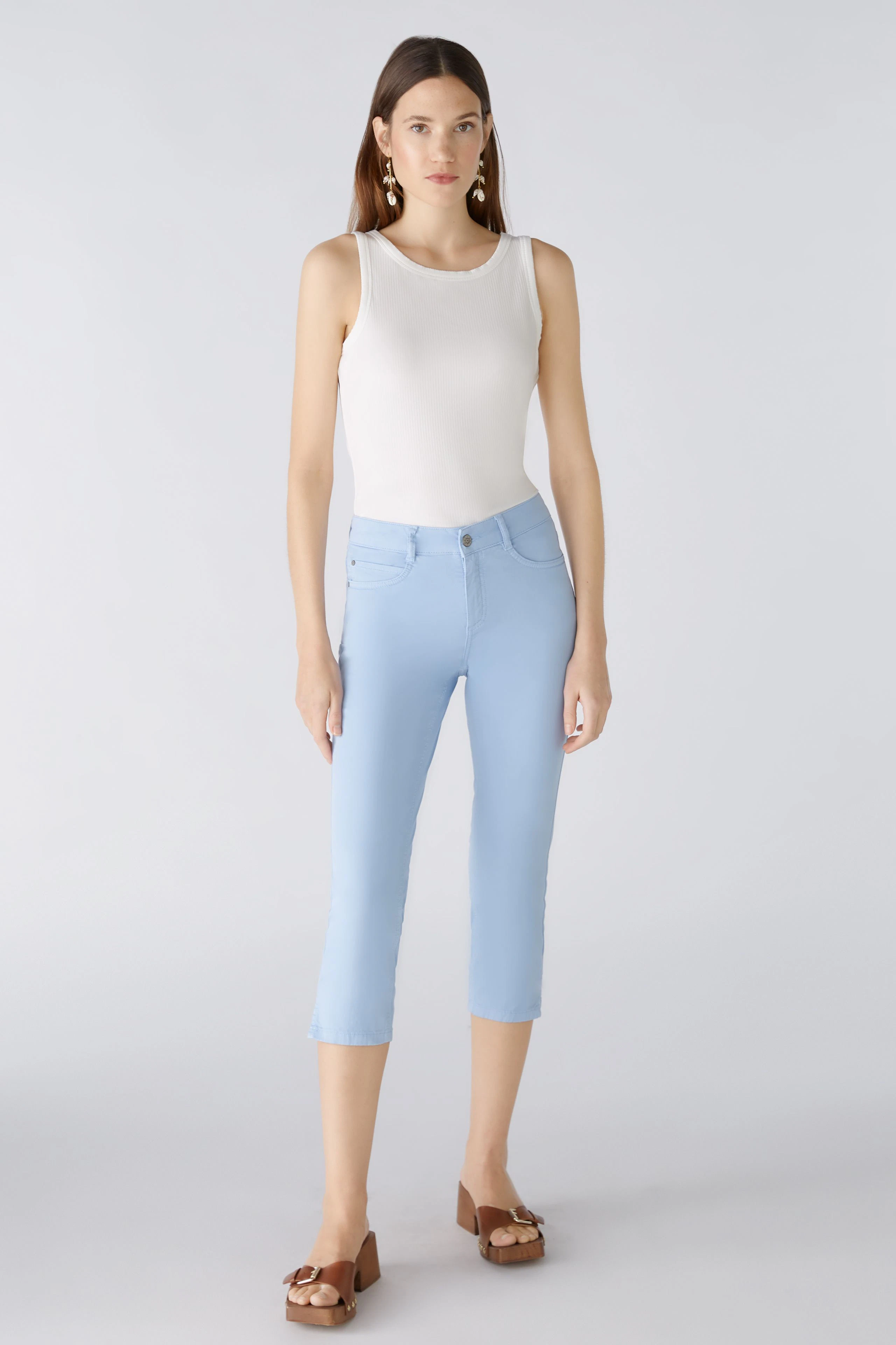 Image 6 of Capri pants - light blue in light blue | Oui