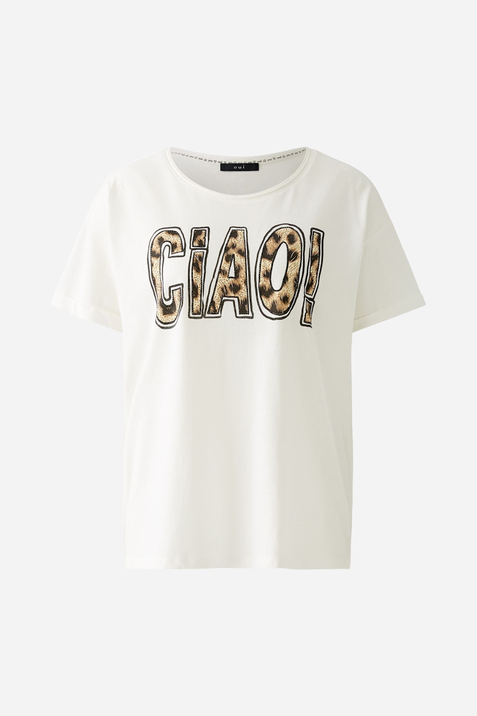 Stylish women's T-shirt: White tee with 'CIAO!' print in leopard design, perfect for casual wear.