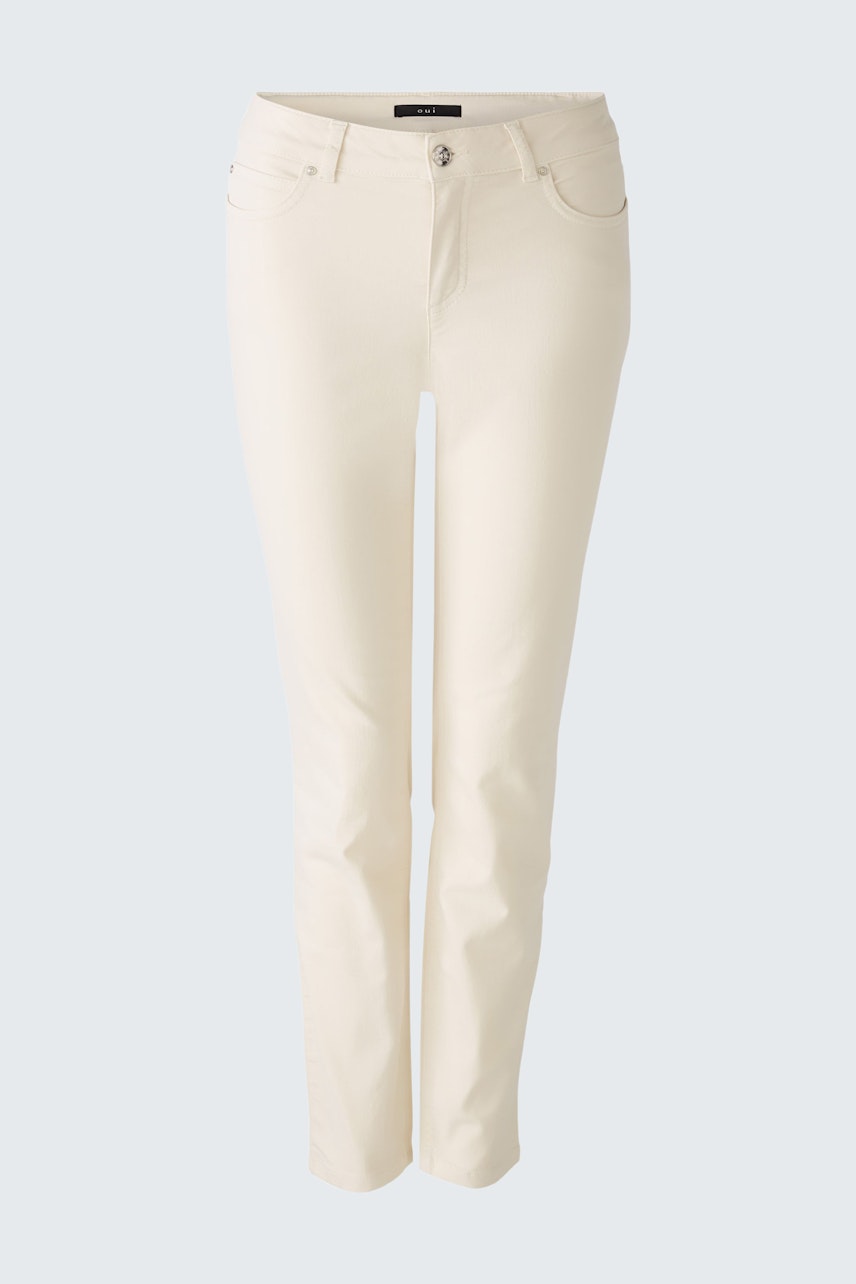 Stylish women's trousers: Cream-colored, fitted pants with a classic cut for a chic look.