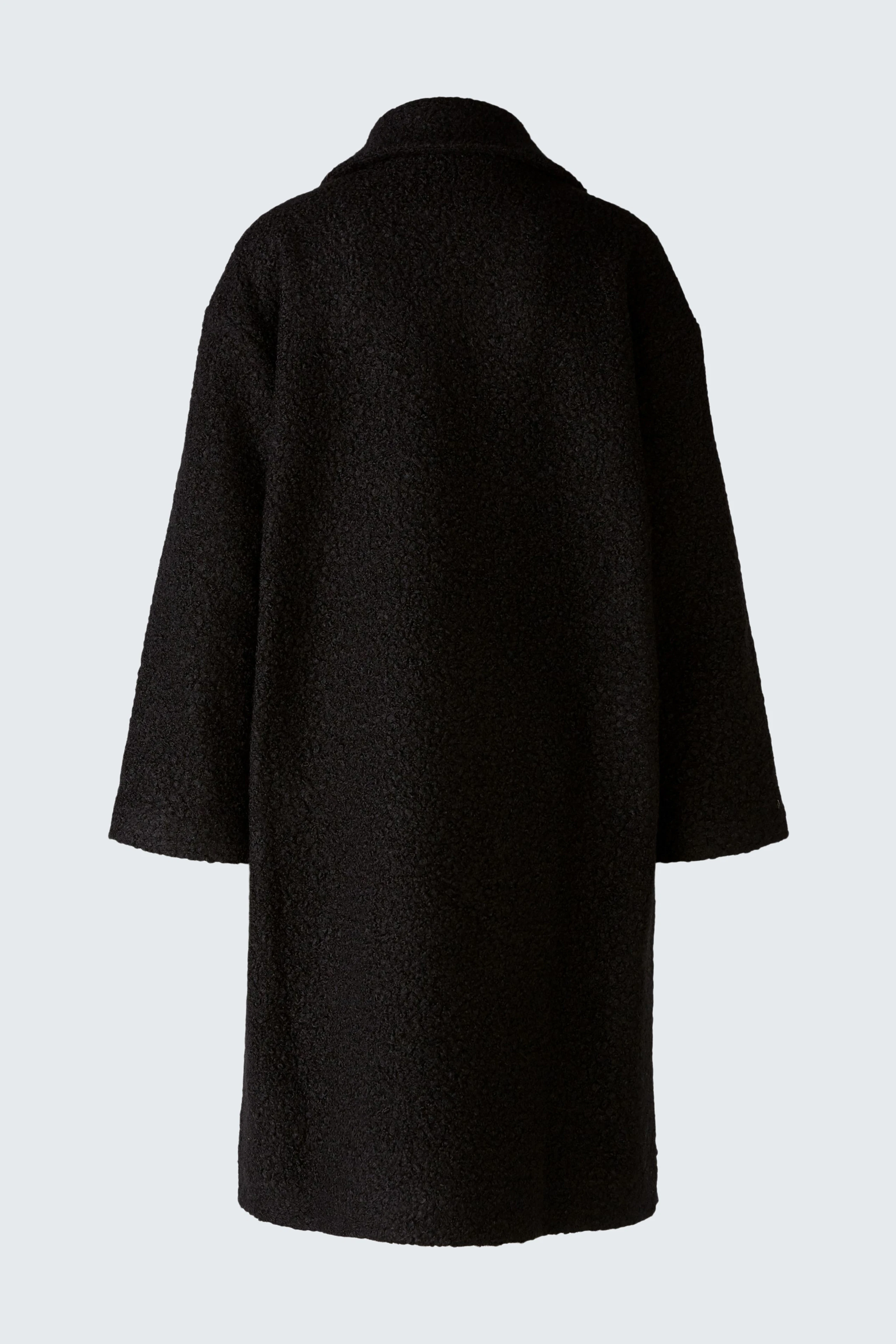 Elegant women's winter coat in black, featuring a classic silhouette and cozy fabric.