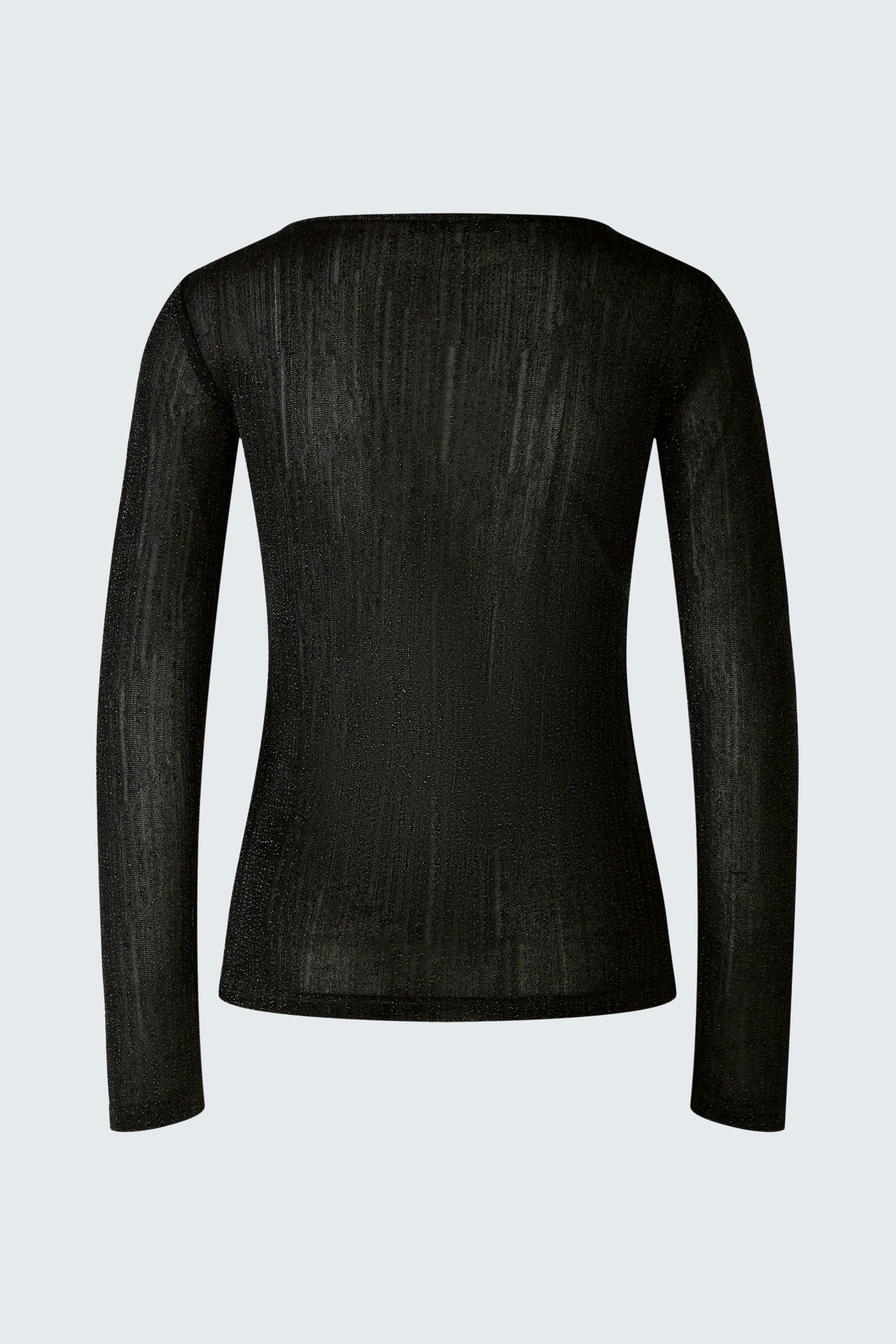 Elegant long-sleeve pullover: A sleek black design with a fitted silhouette, perfect for layering.