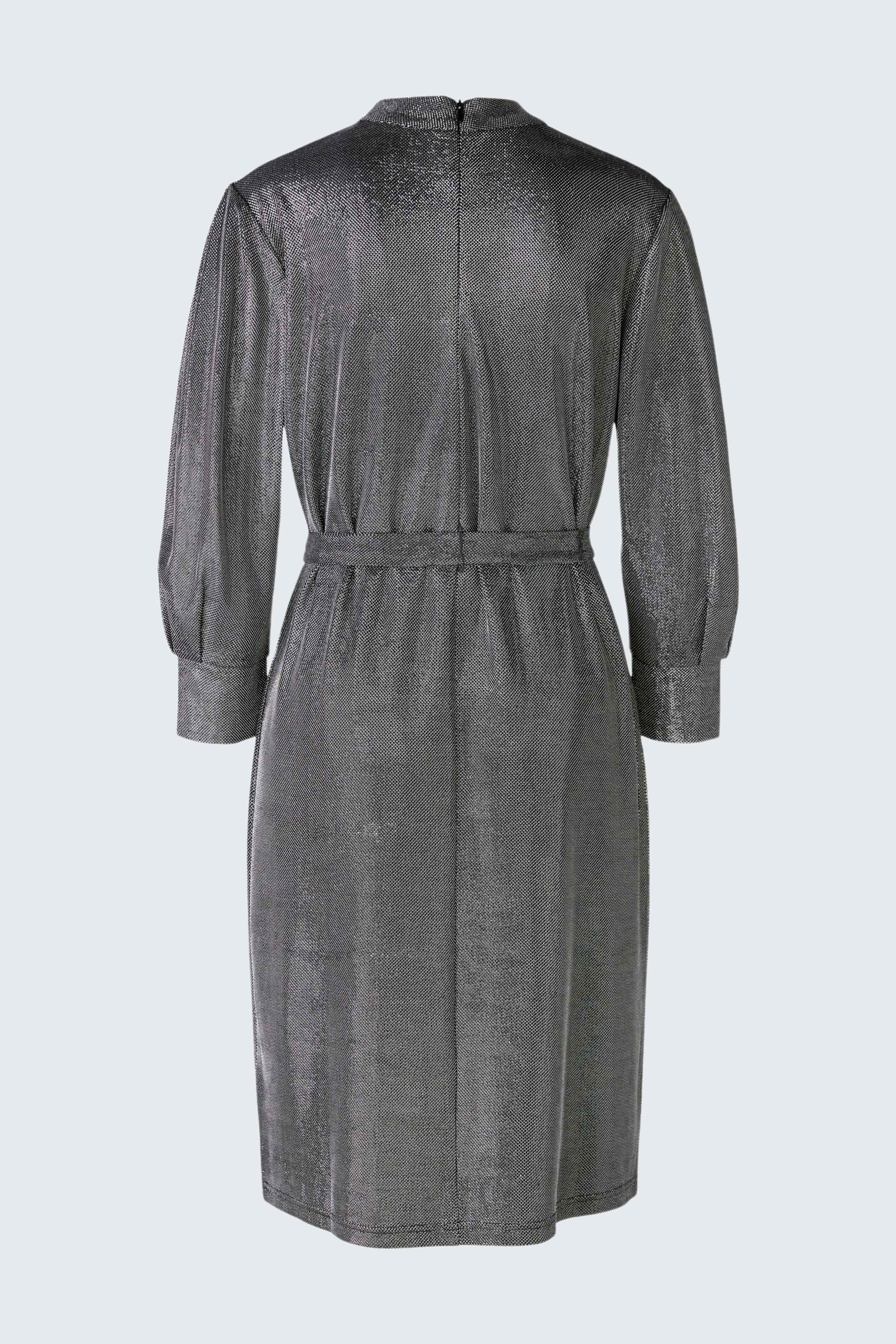 Elegantes Abendkleid: Rückansicht eines grauen Kleides mit Gürtel und langen Ärmeln.