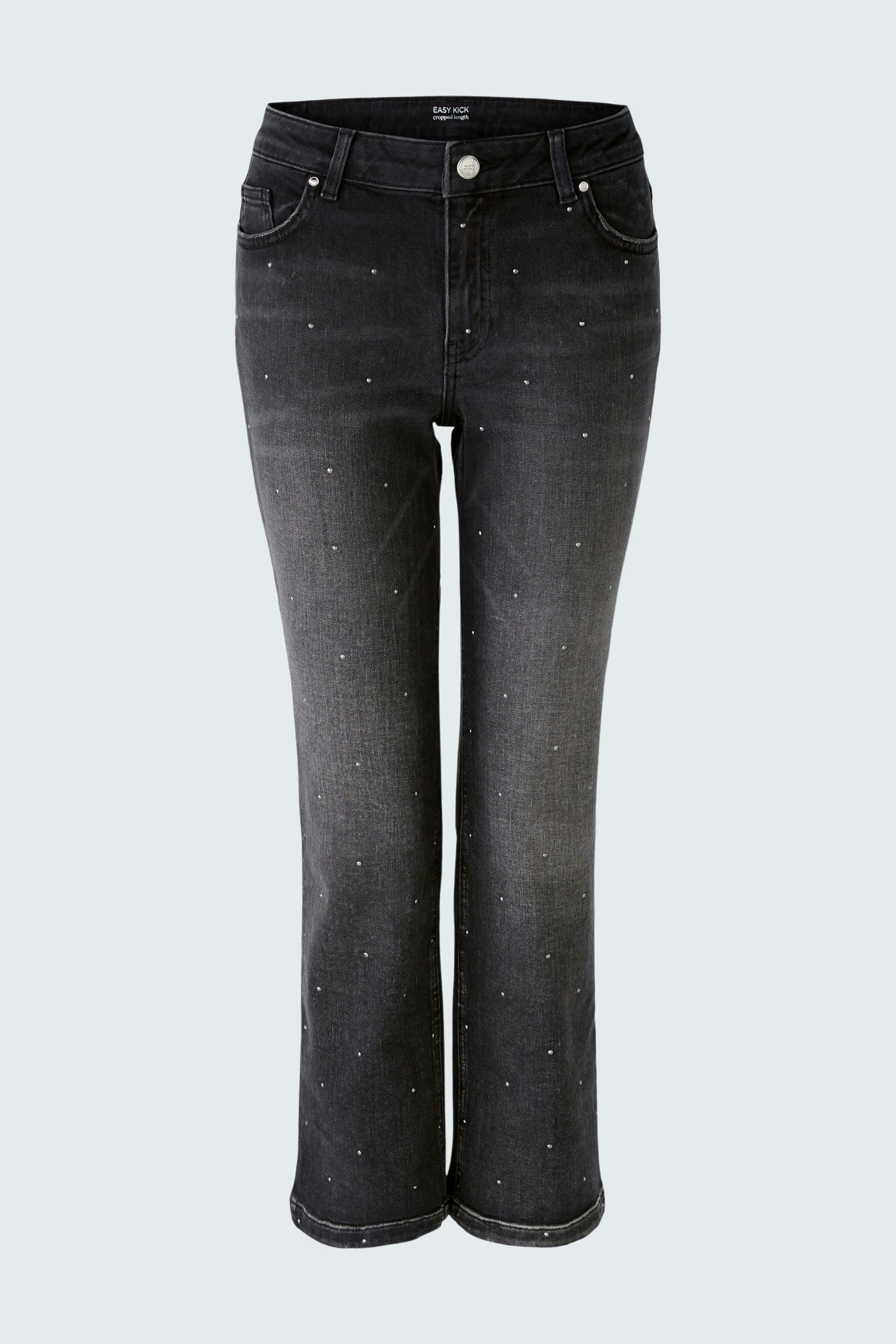 Flared Jeans für Damen: Schwarze Jeans mit weitem Bein und modischem Design.