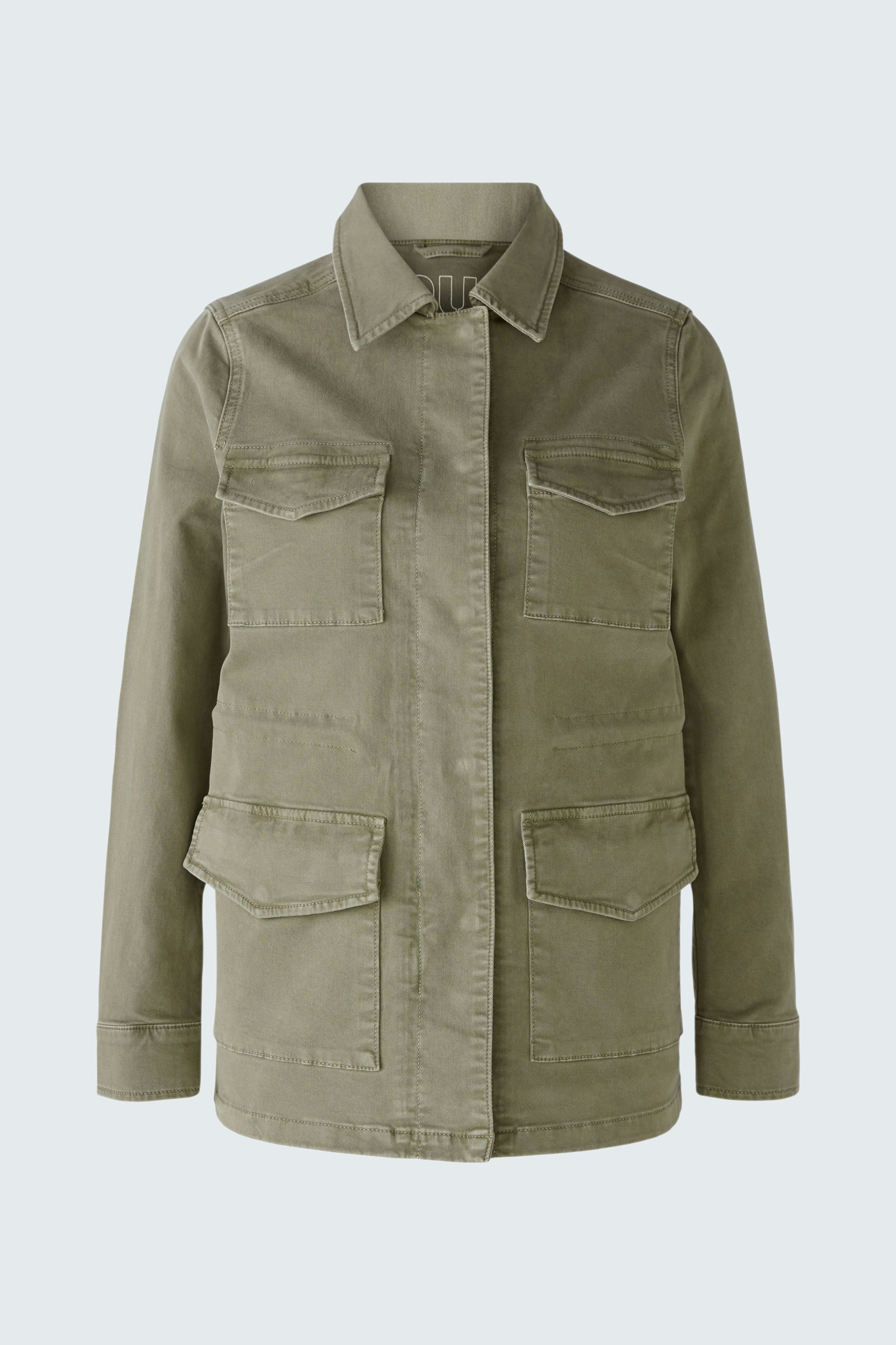 Stylish women's field jacket in olive green with practical pockets and a classic collar.