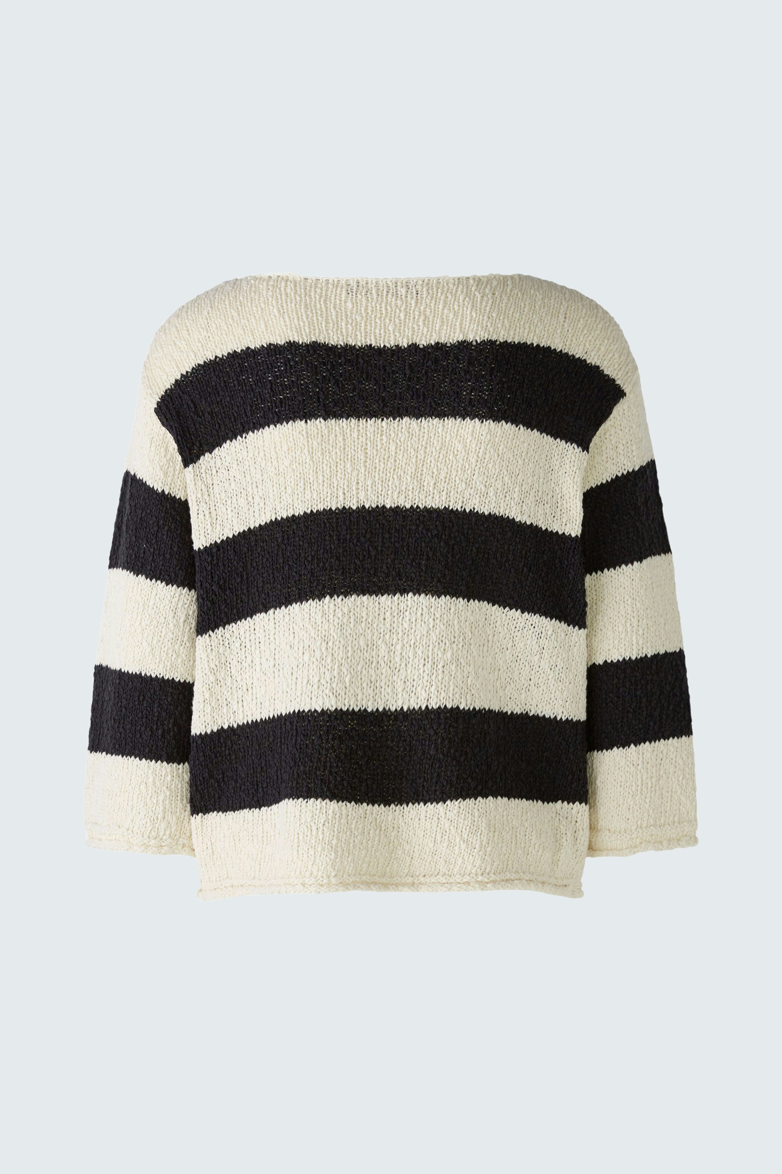 Stylish women's pullover: Soft striped design in black and cream, perfect for casual outfits.