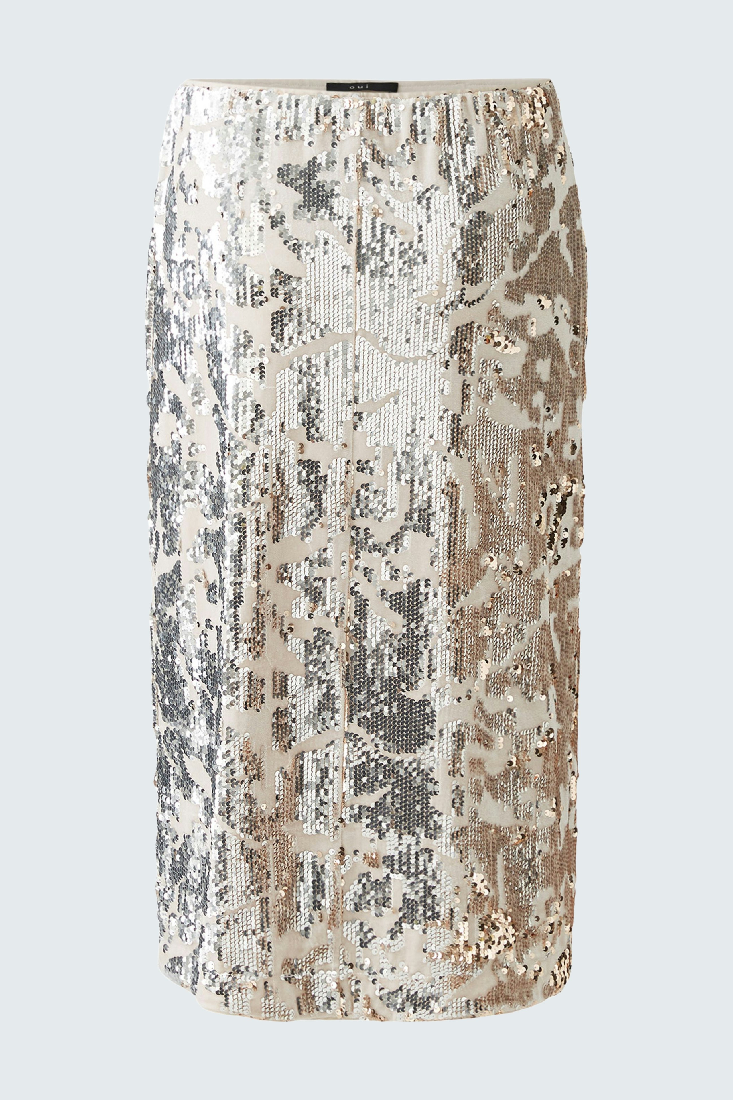 Elegant pencil skirt: A stylish, shimmering skirt with sequins in neutral tones, perfect for any occasion.