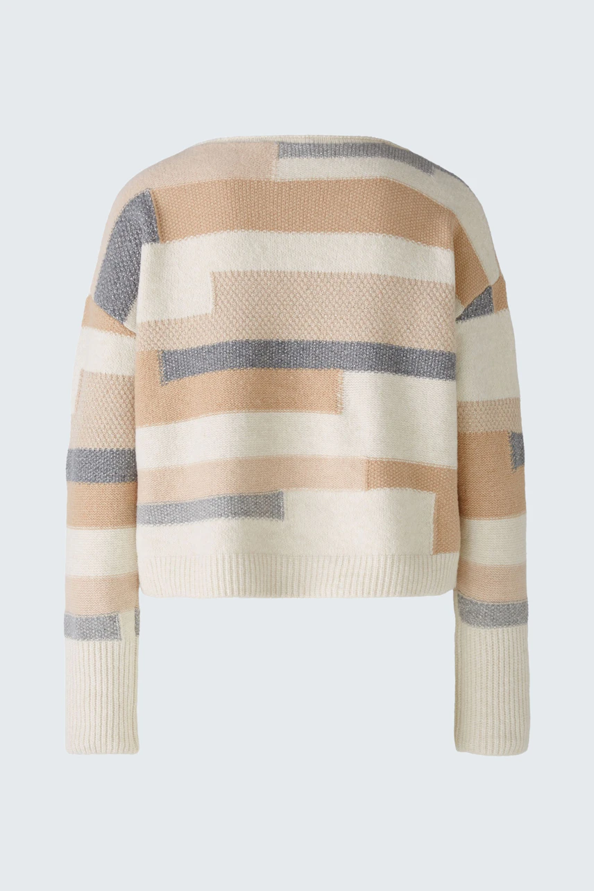 Stylischer Damen-Pullover in sanften Farben mit modernem Streifenmuster, ideal für lässige Outfits.