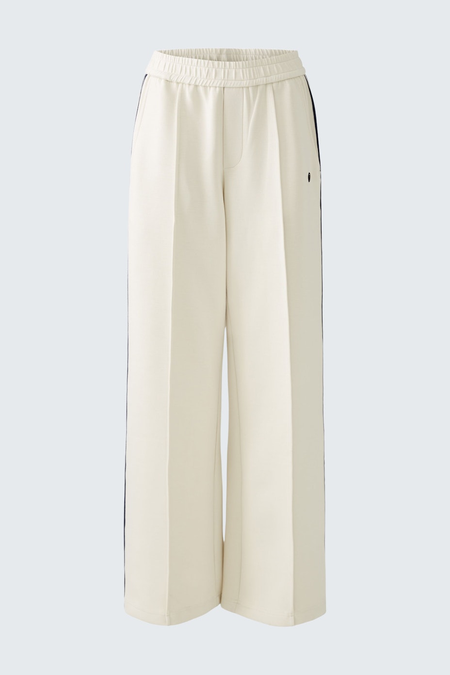 Elegant women's trousers in cream color with a relaxed fit and elastic waistband.